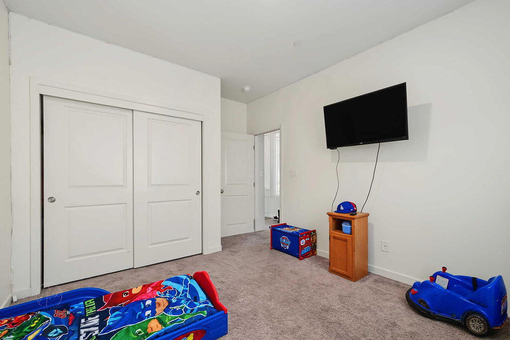 1309 Eagle Creek St, Bakersfield, CA 93307