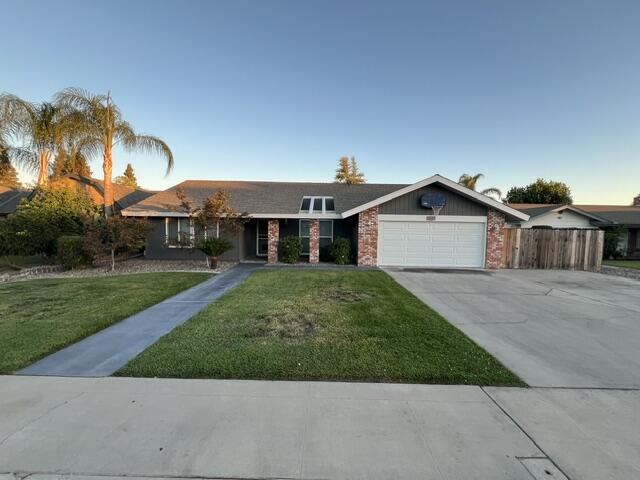 3533 W Whitendale Ave, Visalia, CA 93277