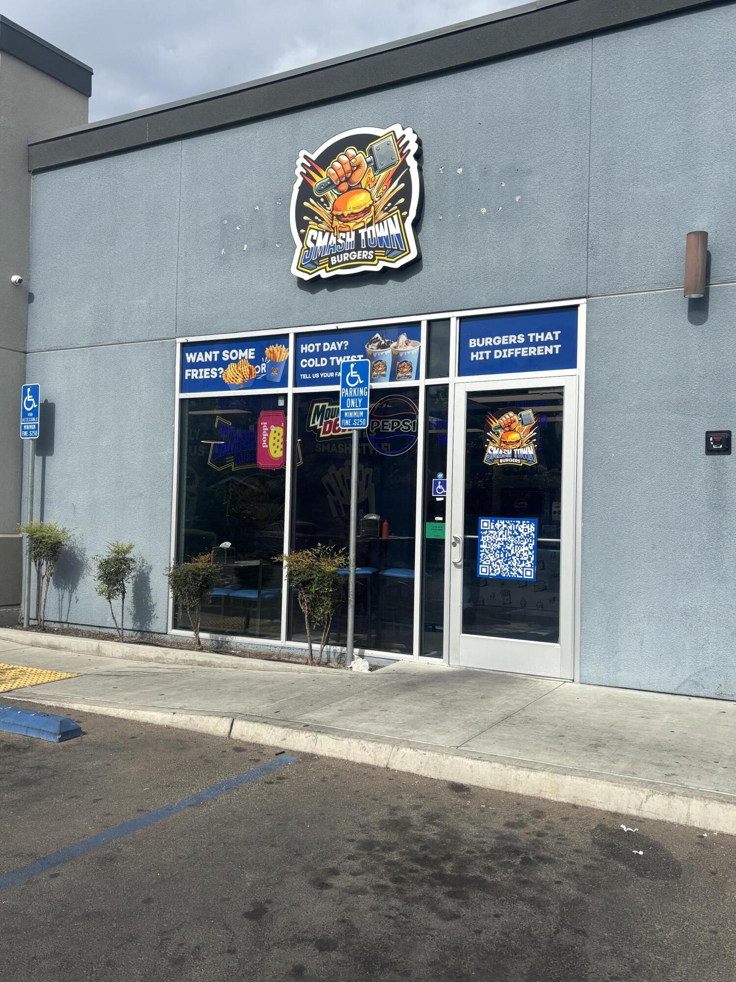 714 S Mooney Blvd, Visalia, CA 93277