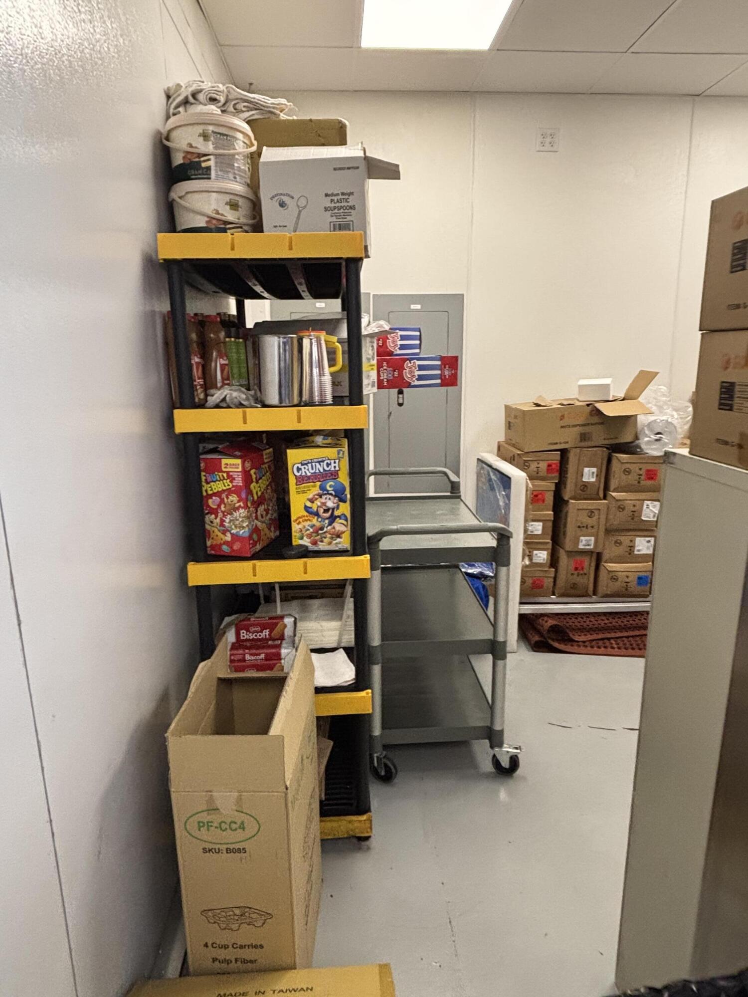 714 S Mooney Blvd, Visalia, CA 93277