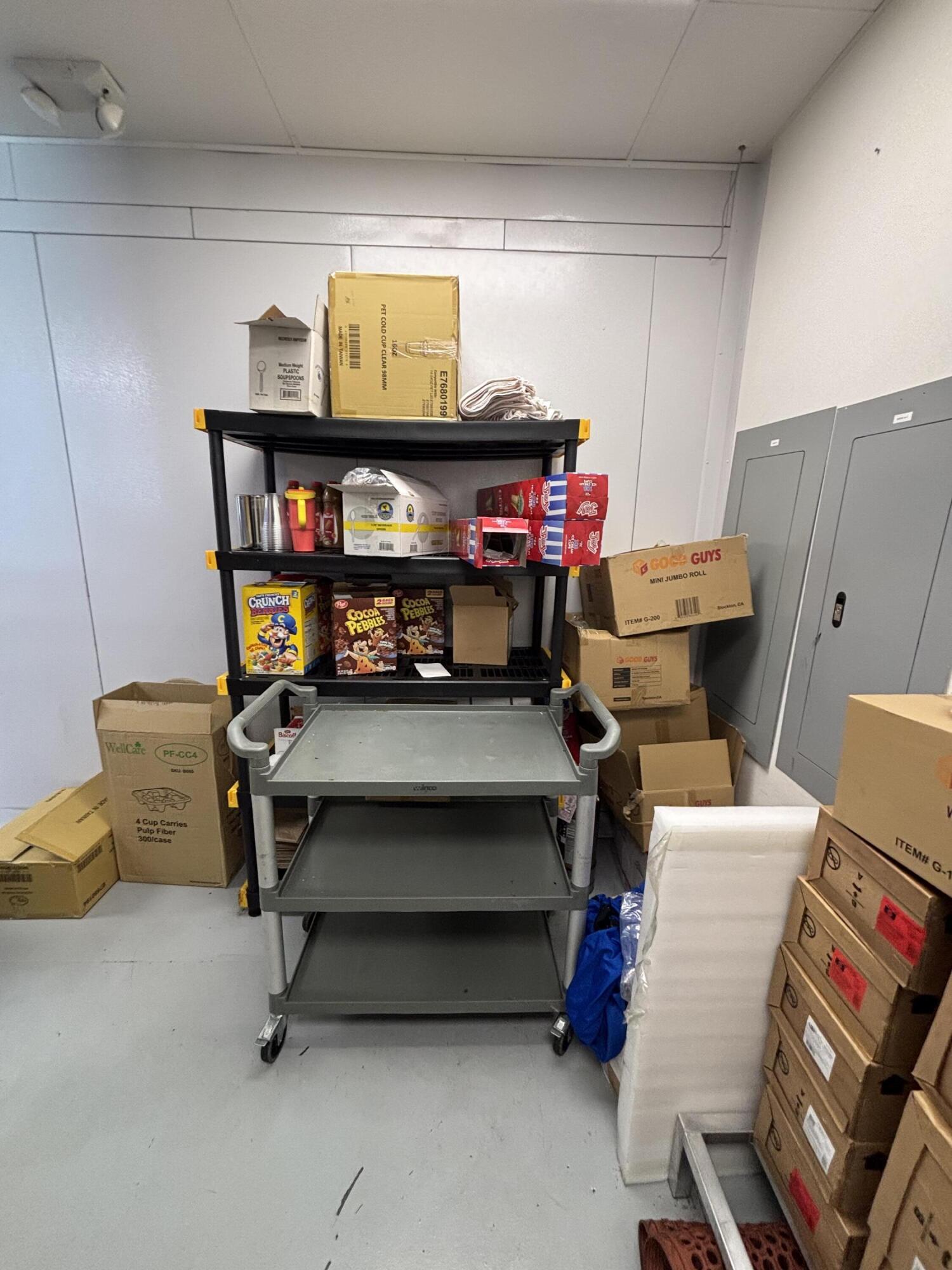 714 S Mooney Blvd, Visalia, CA 93277