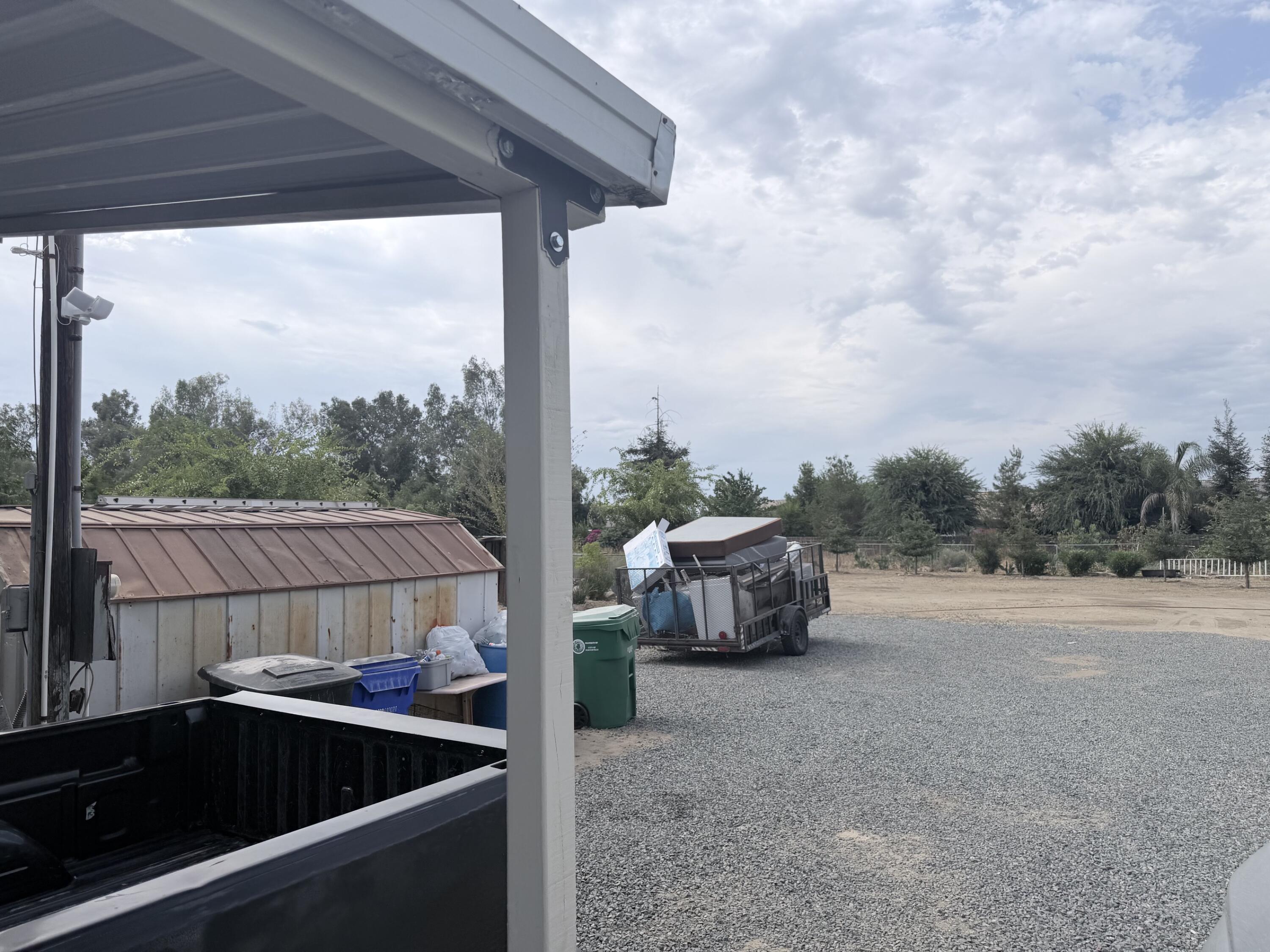 2278 W Henderson Ave, Porterville, CA 93257