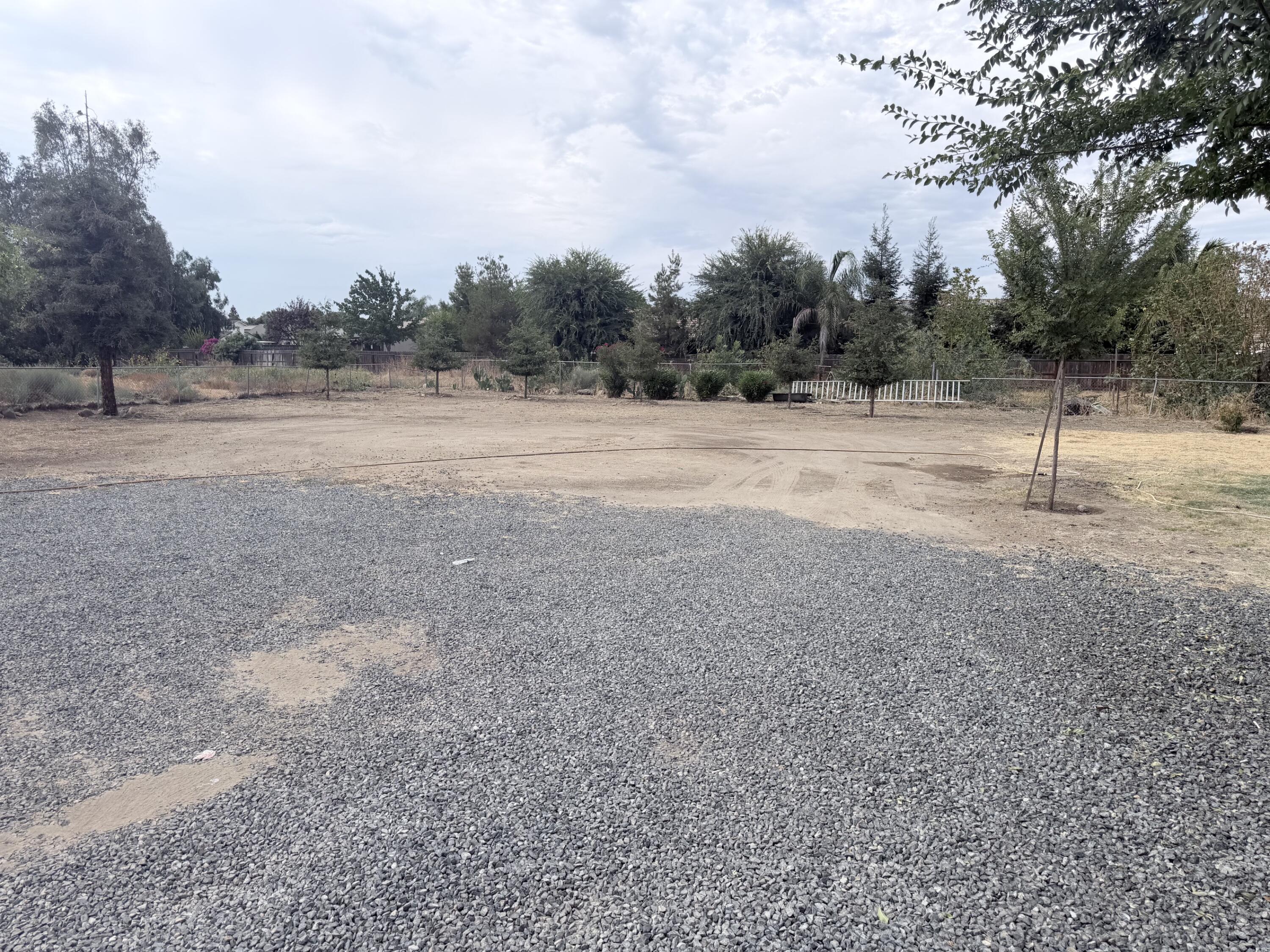 2278 W Henderson Ave, Porterville, CA 93257