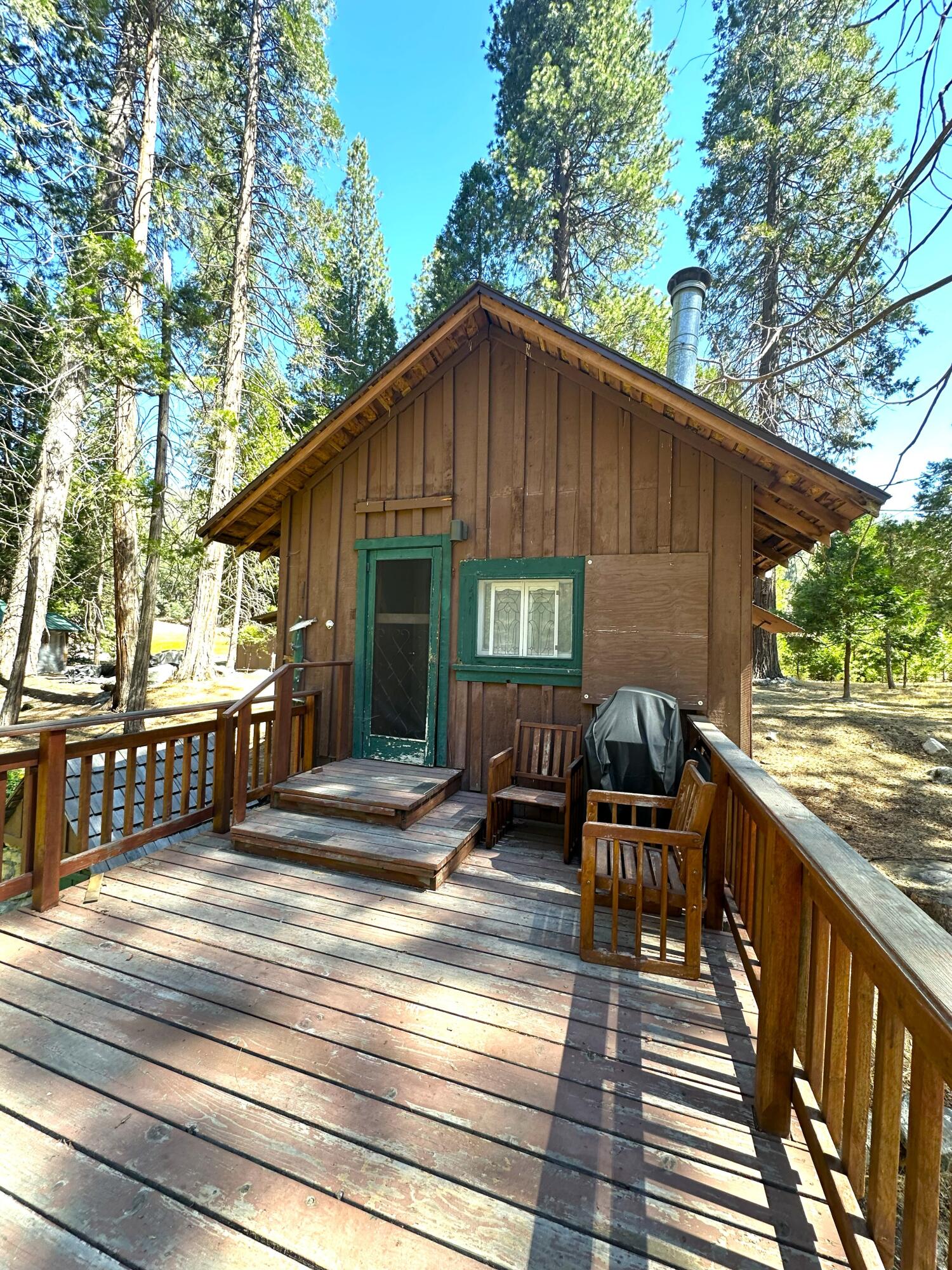 18 White River Road, California Hot Springs, CA 93207