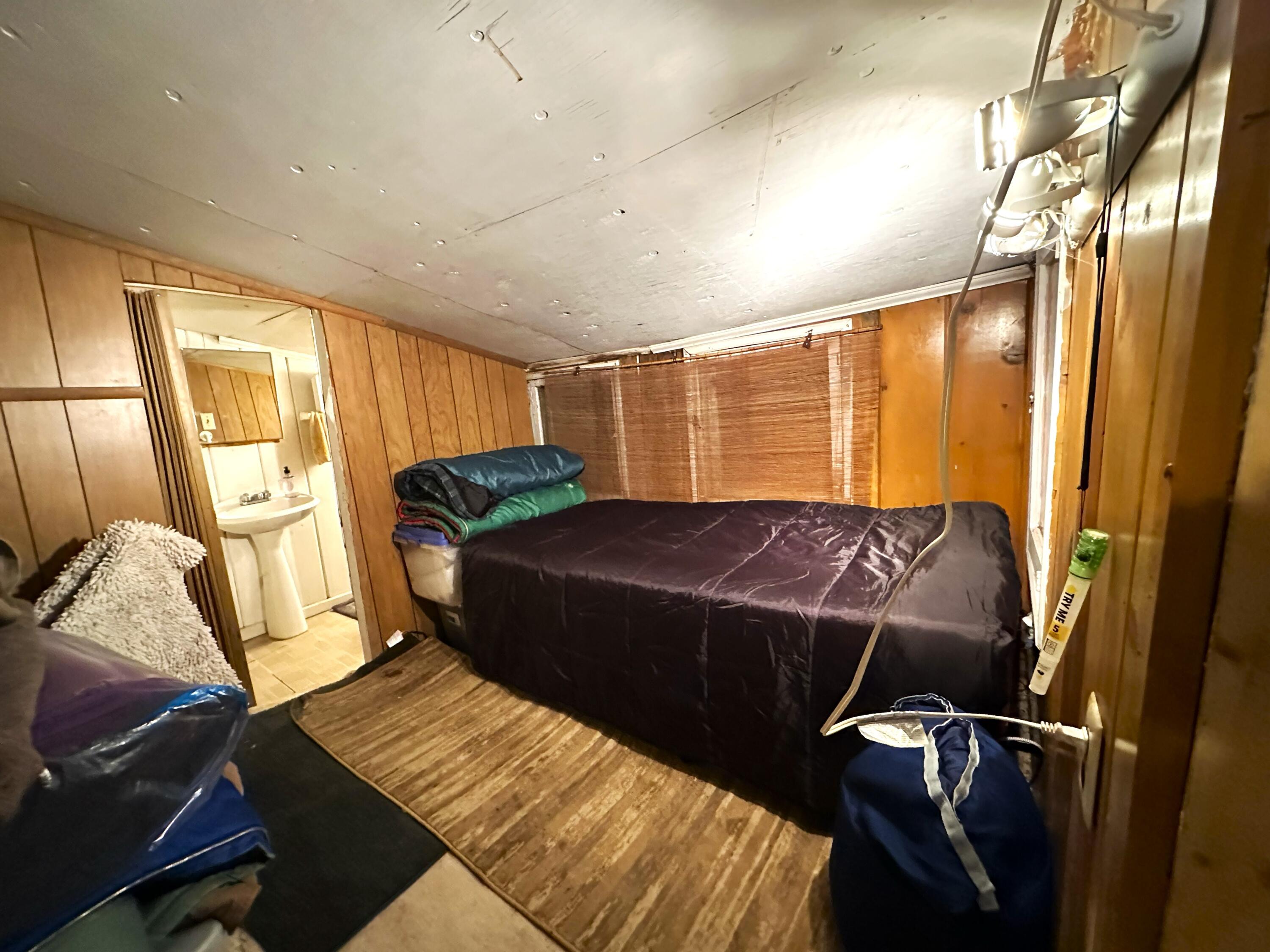 18 White River Road, California Hot Springs, CA 93207
