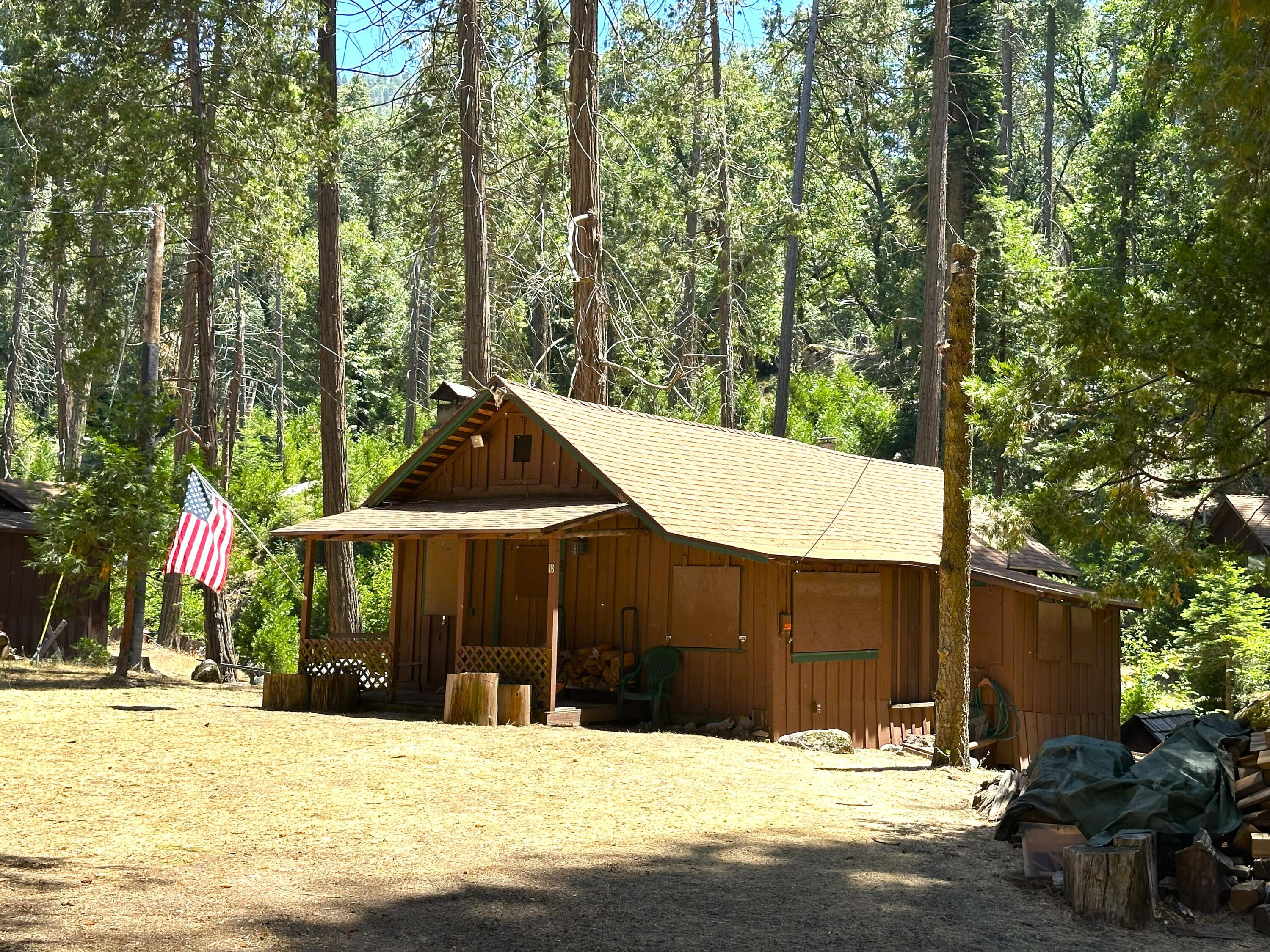18 White River Road, California Hot Springs, CA 93207