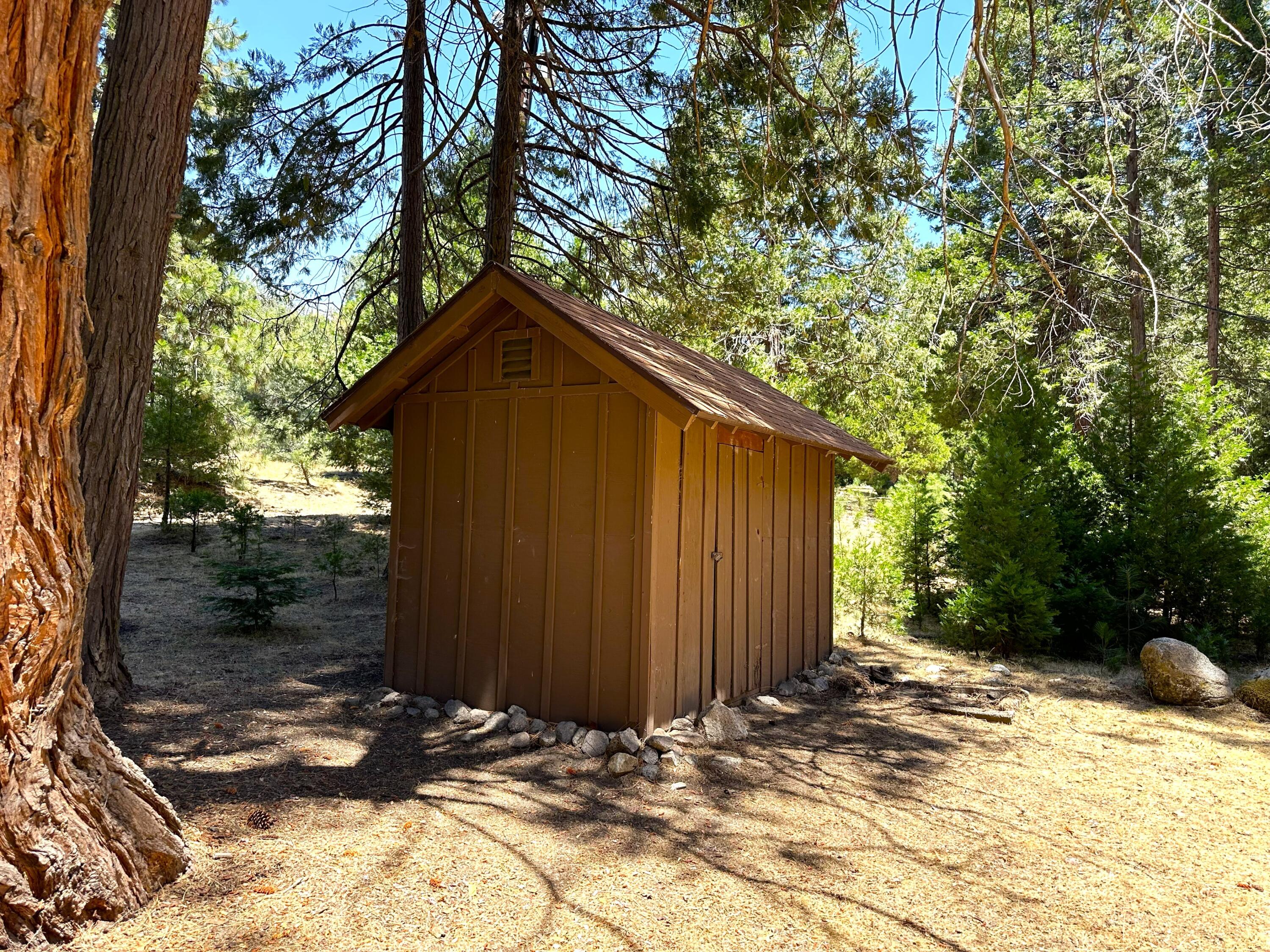 18 White River Road, California Hot Springs, CA 93207