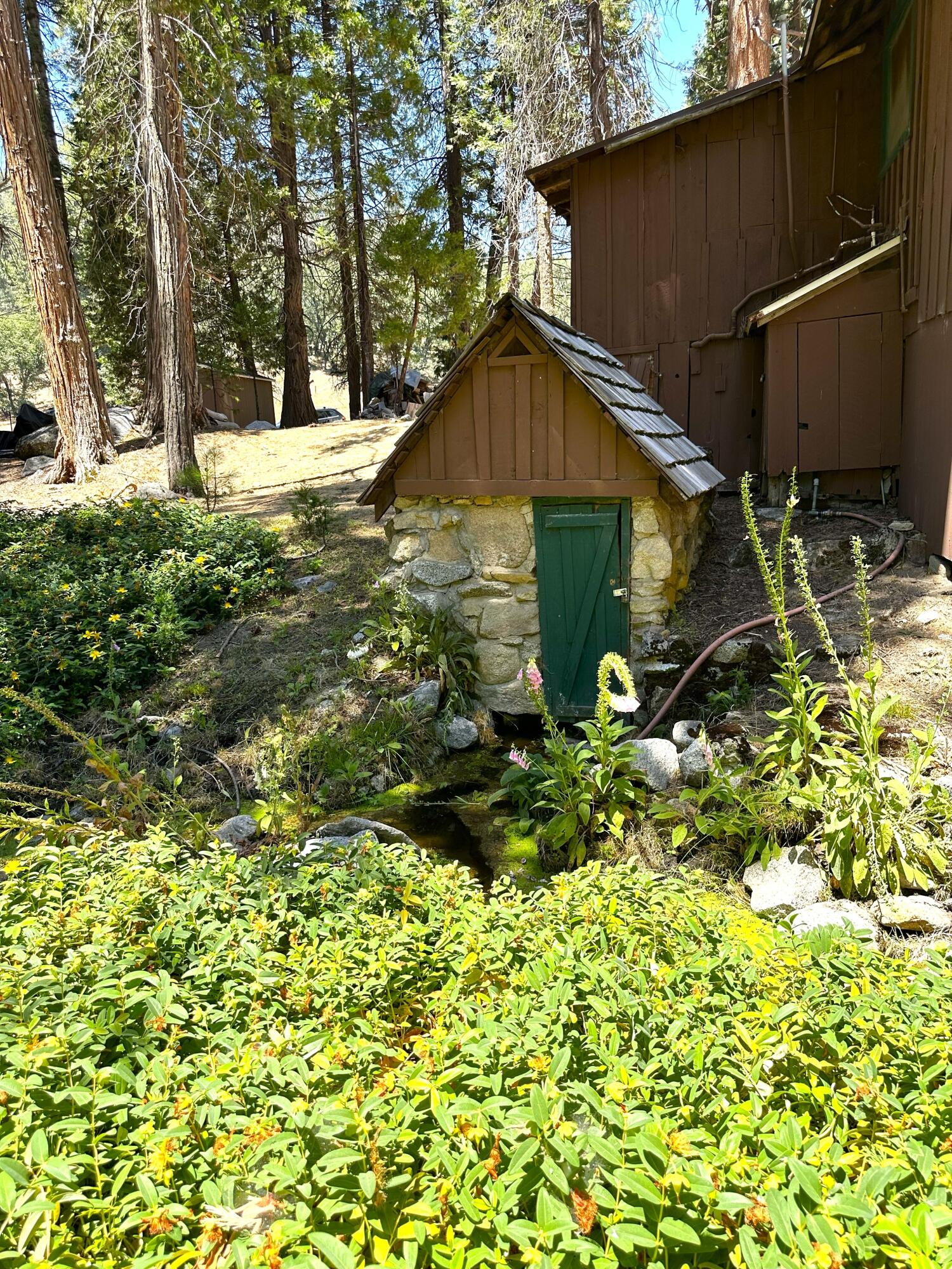18 White River Road, California Hot Springs, CA 93207