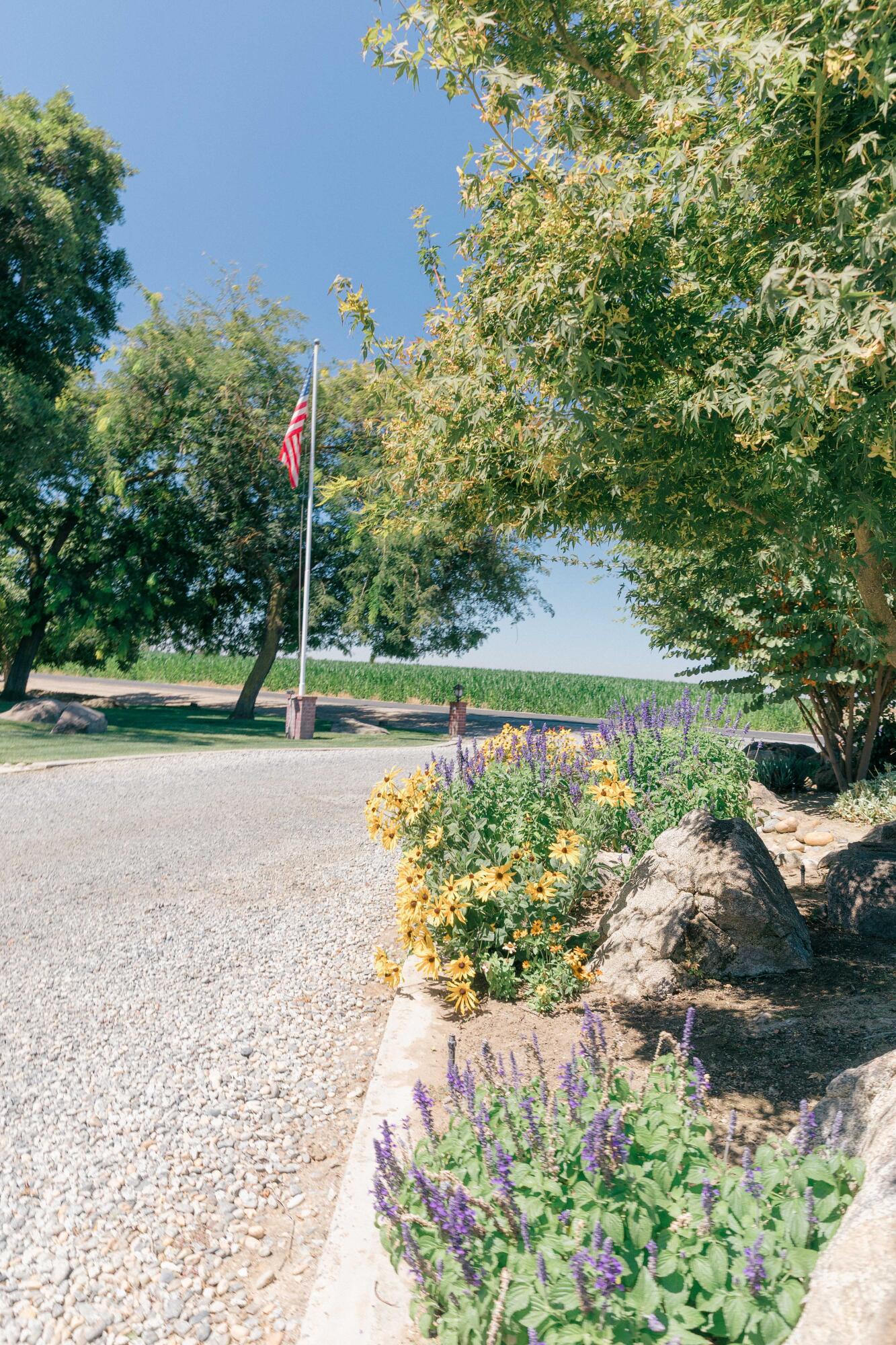 23894 Rd 126, Tulare, CA 93274