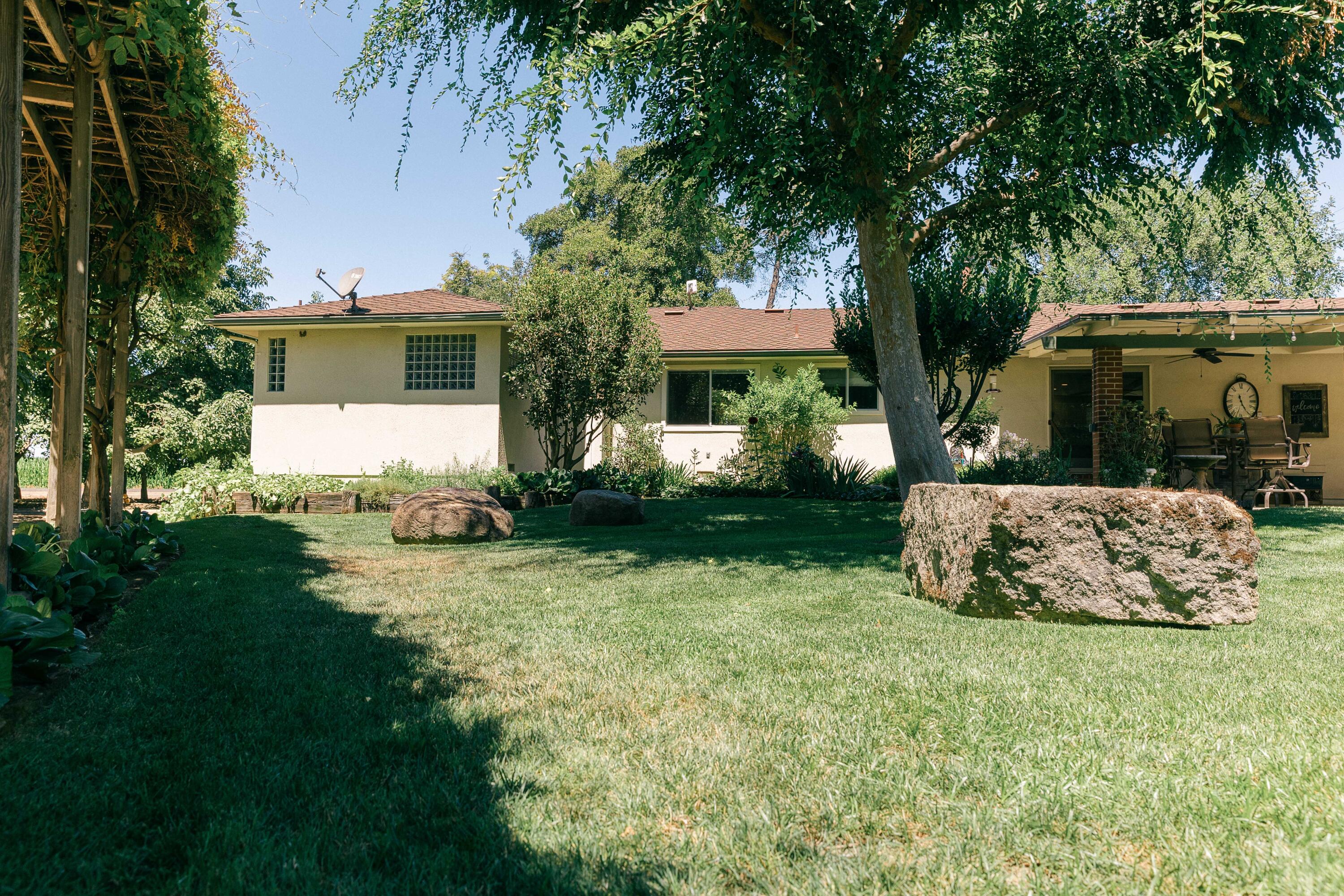 23894 Rd 126, Tulare, CA 93274