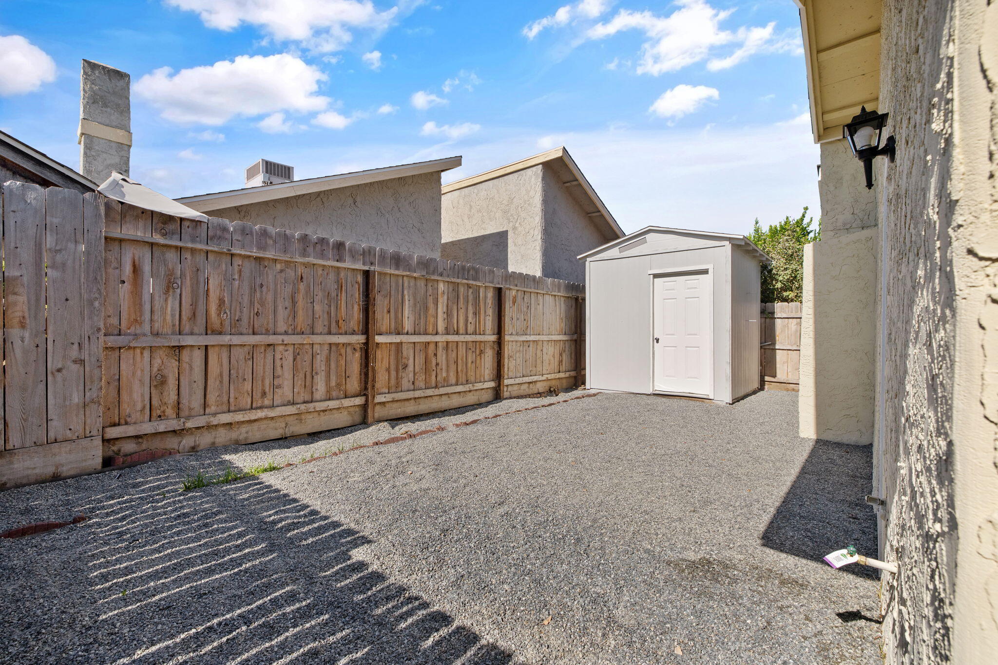 1429 E Sunnyview Ave, Visalia, CA 93292