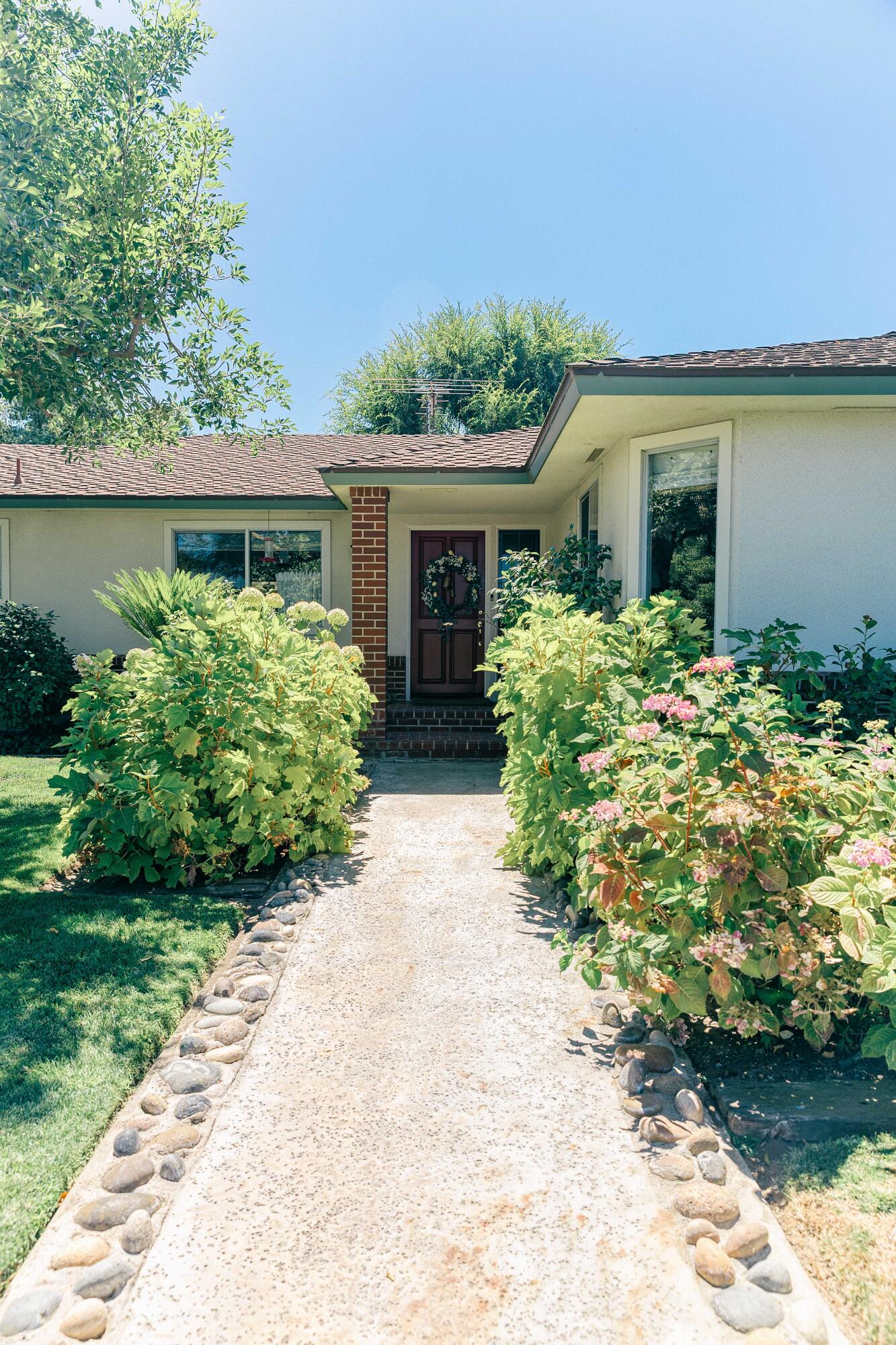 23894 Rd 126, Tulare, CA 93274