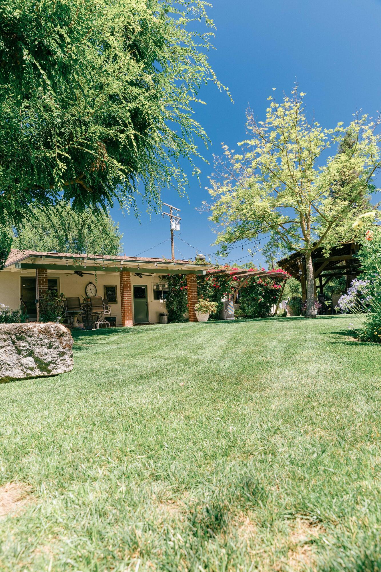 23894 Rd 126, Tulare, CA 93274