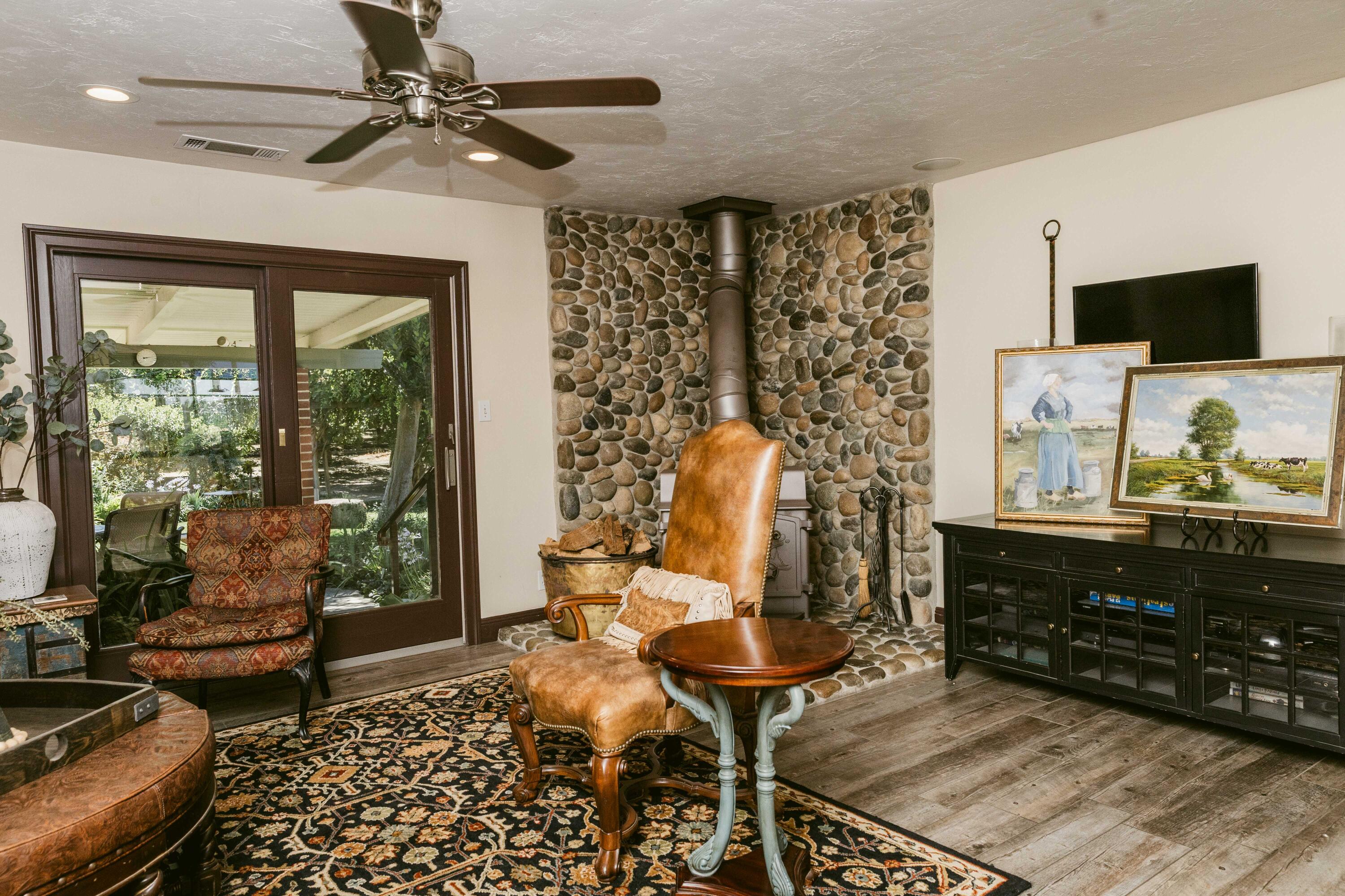 23894 Rd 126, Tulare, CA 93274