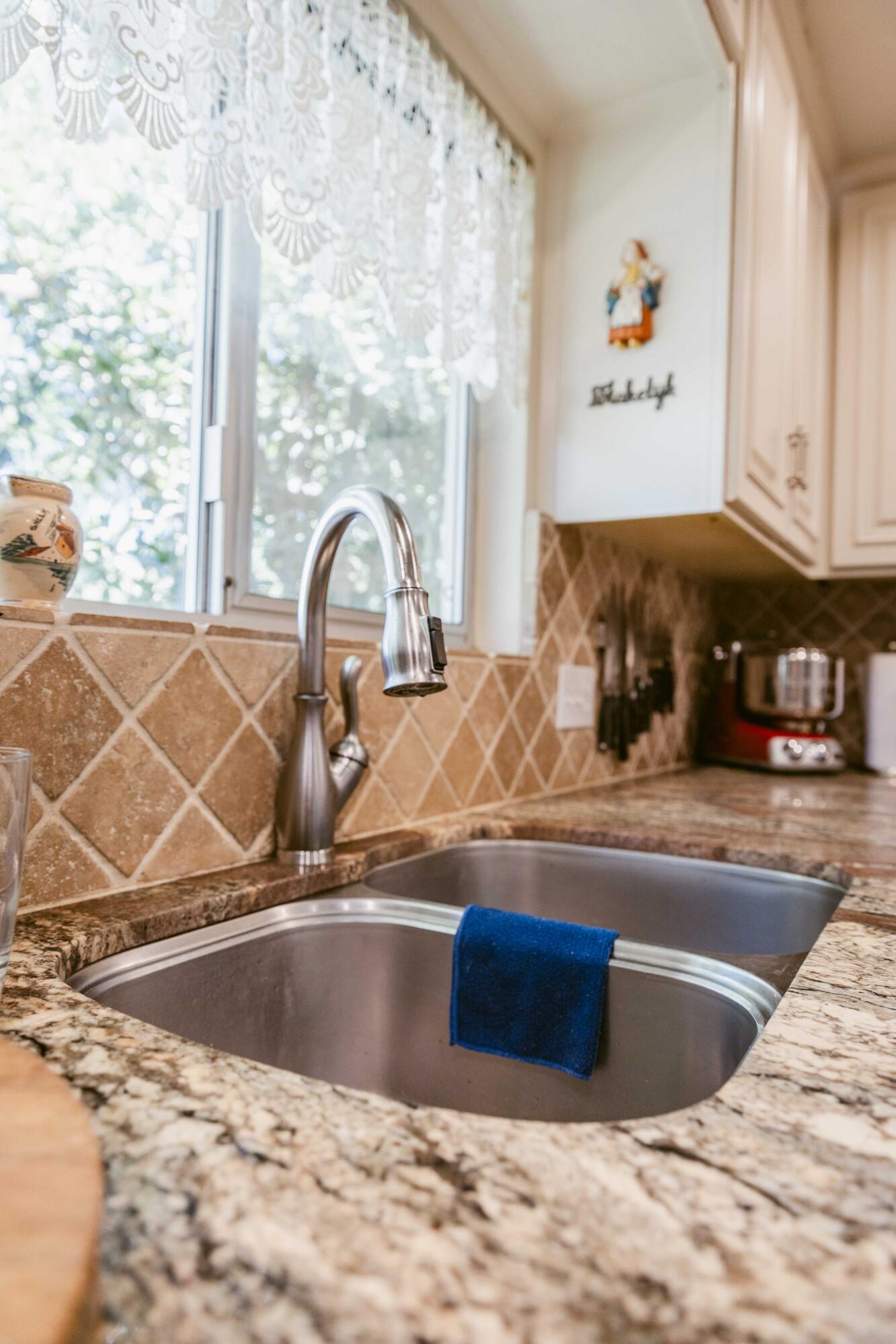 23894 Rd 126, Tulare, CA 93274