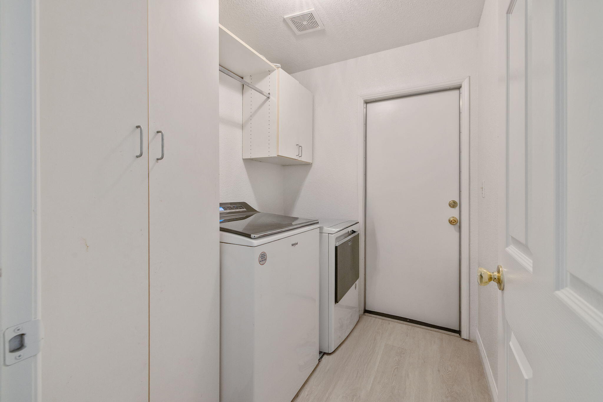 3936 W Delta Ave, Visalia, CA 93291