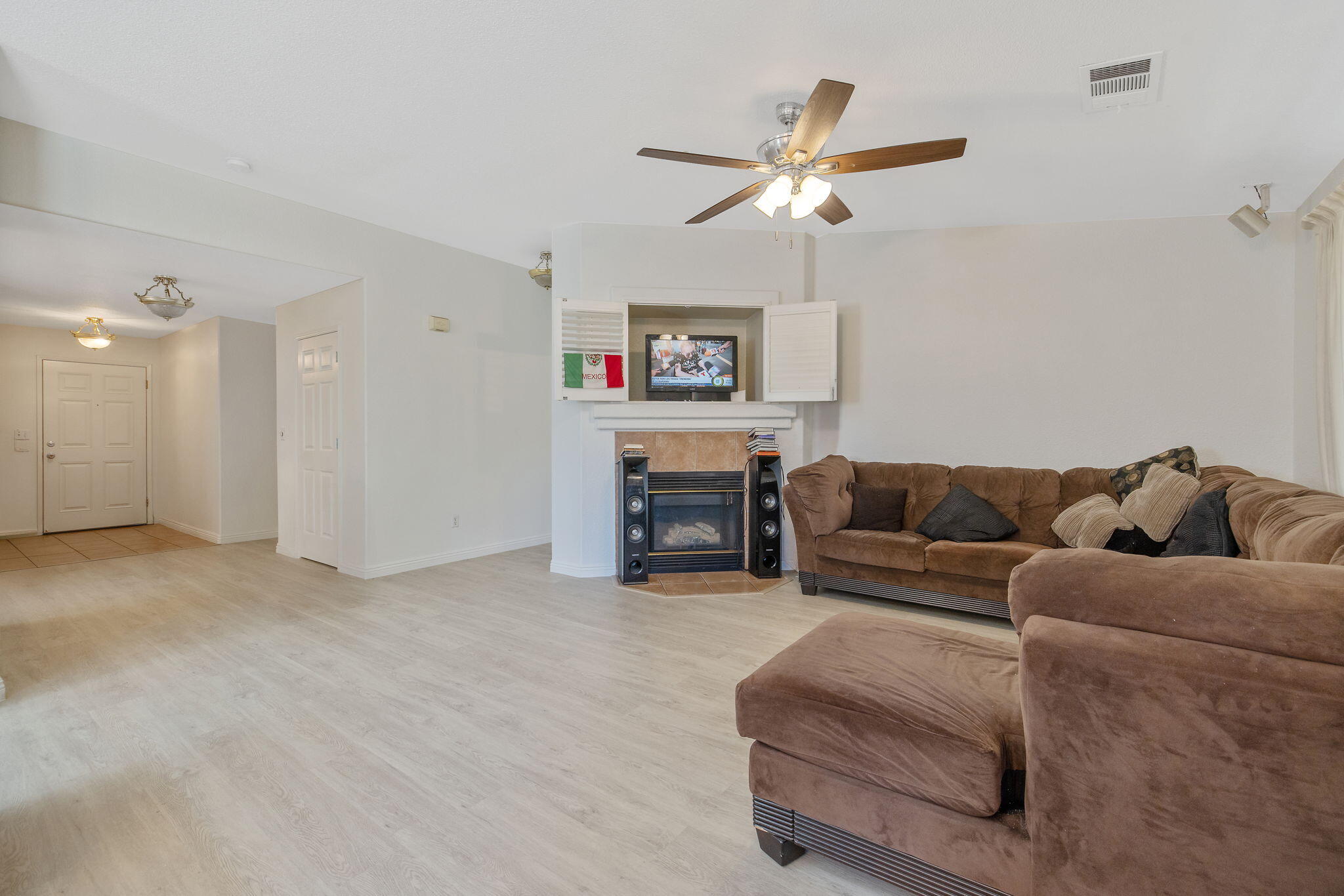 3936 W Delta Ave, Visalia, CA 93291
