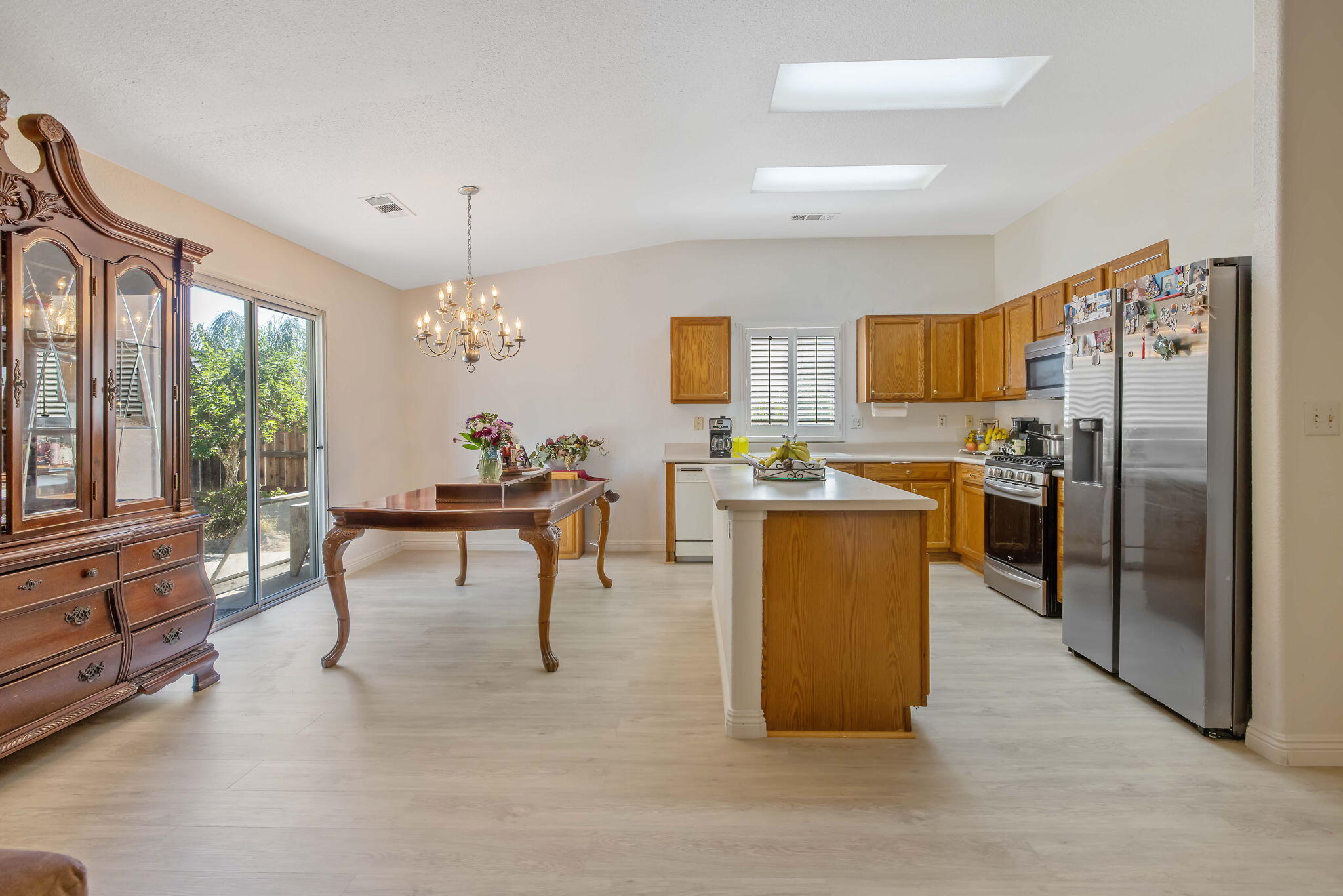 3936 W Delta Ave, Visalia, CA 93291