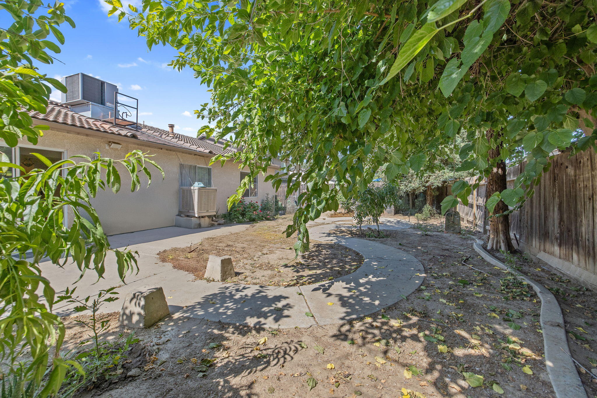 3936 W Delta Ave, Visalia, CA 93291