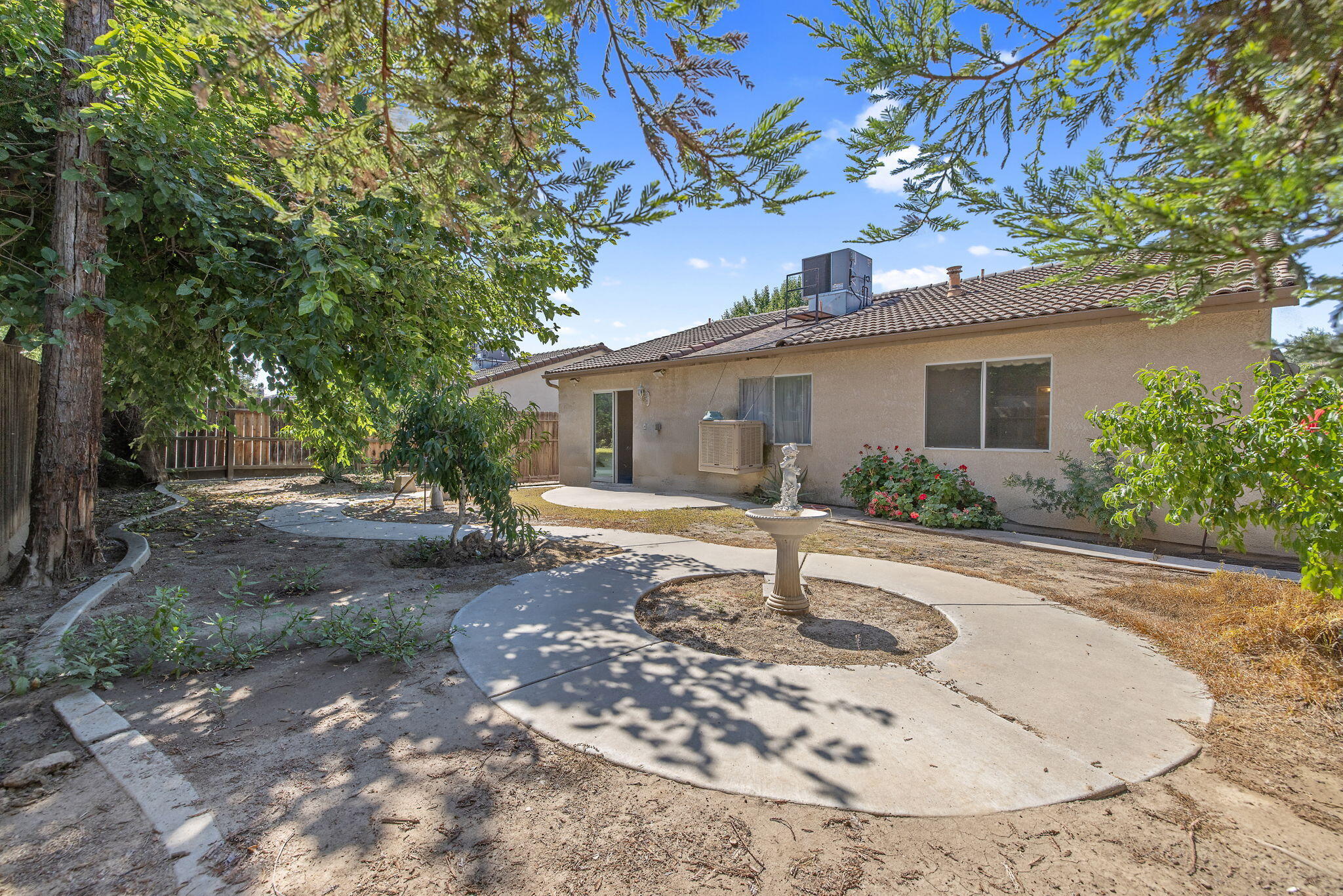 3936 W Delta Ave, Visalia, CA 93291
