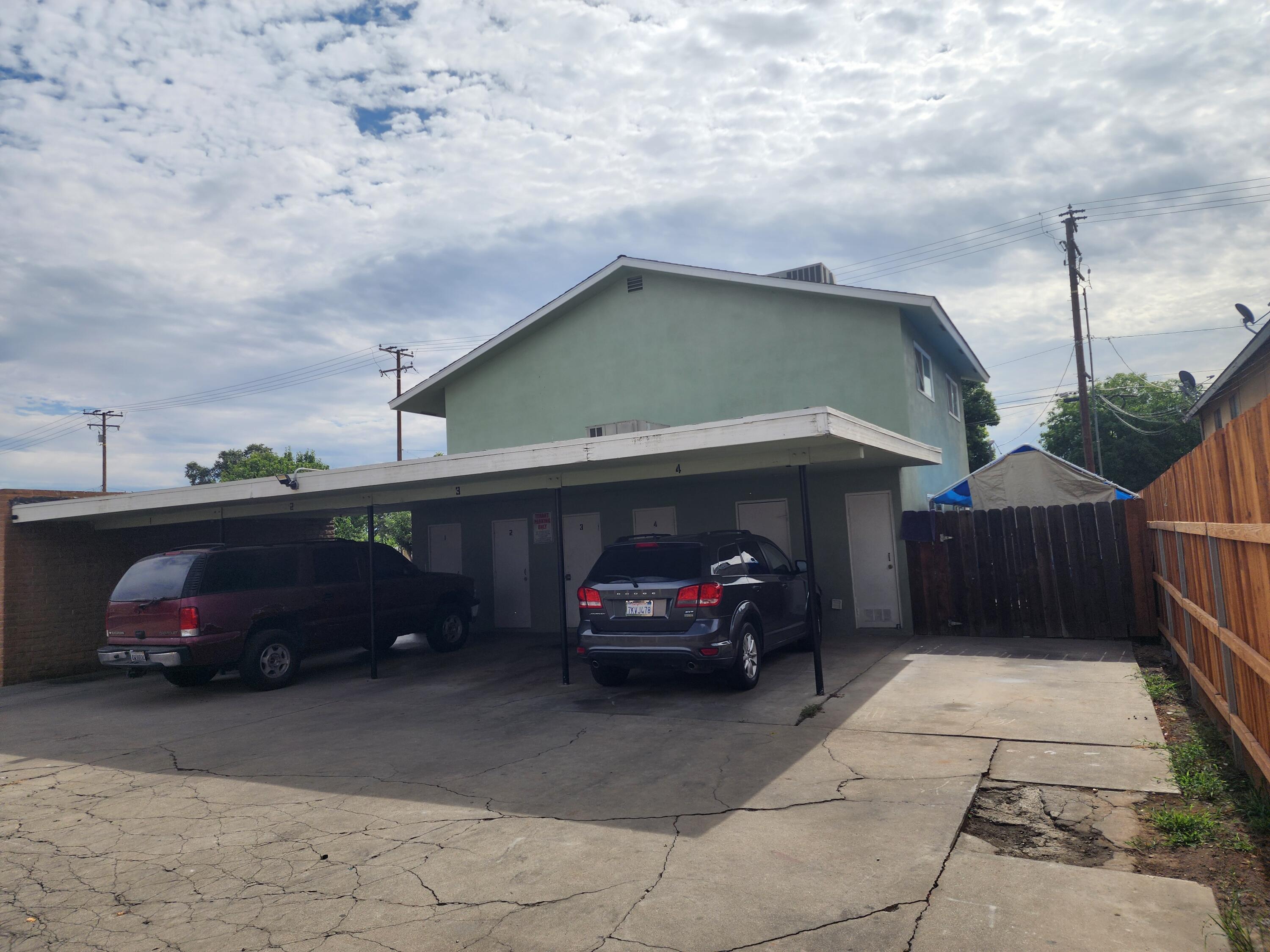 1911 W Princeton Ave, Visalia, CA 93277