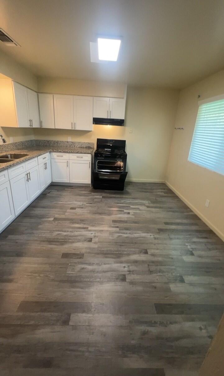 1911 W Princeton Ave, Visalia, CA 93277