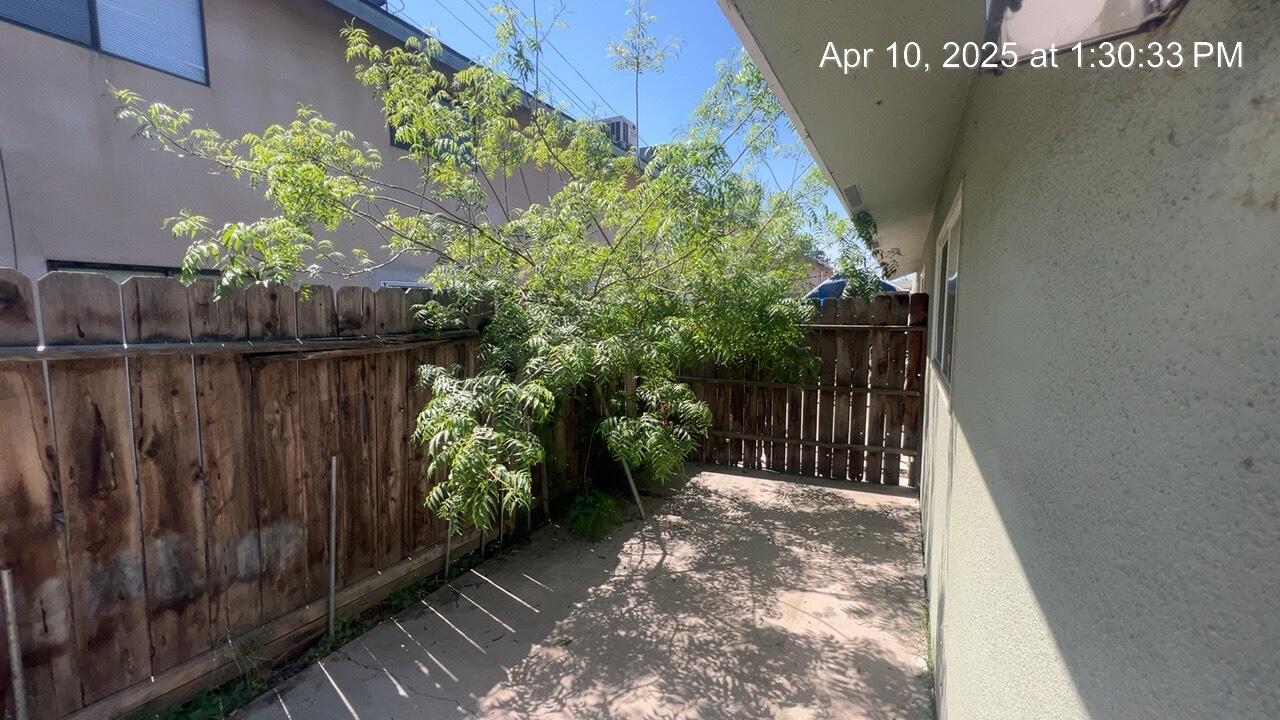 1911 W Princeton Ave, Visalia, CA 93277