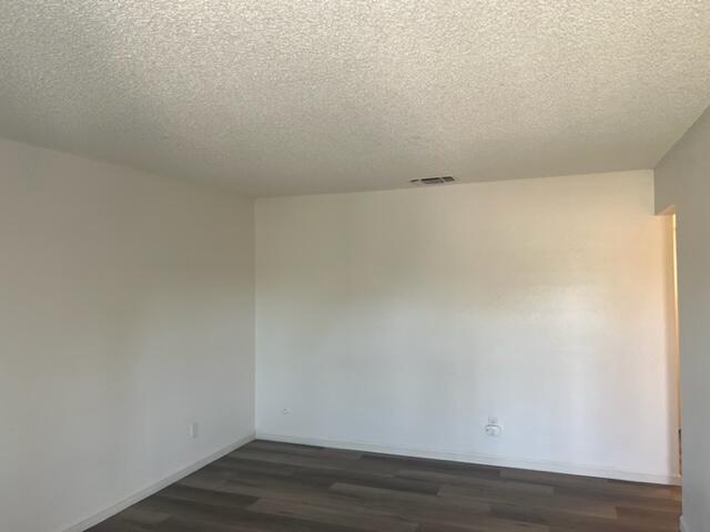 1911 W Princeton Ave, Visalia, CA 93277