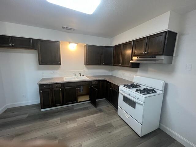 1911 W Princeton Ave, Visalia, CA 93277