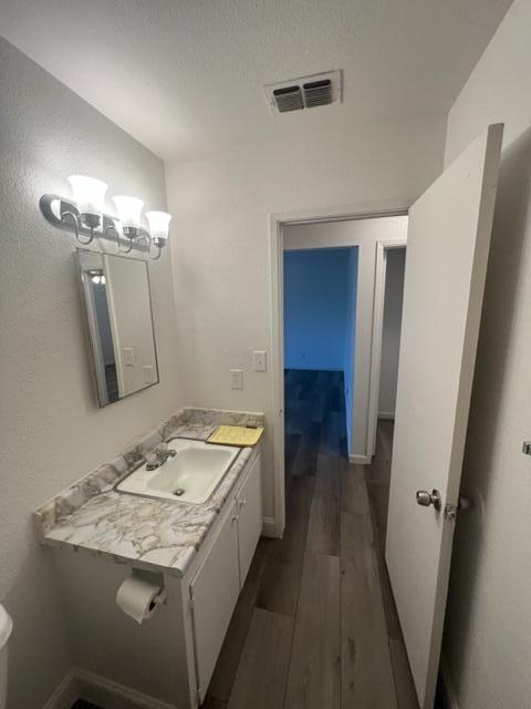 1911 W Princeton Ave, Visalia, CA 93277