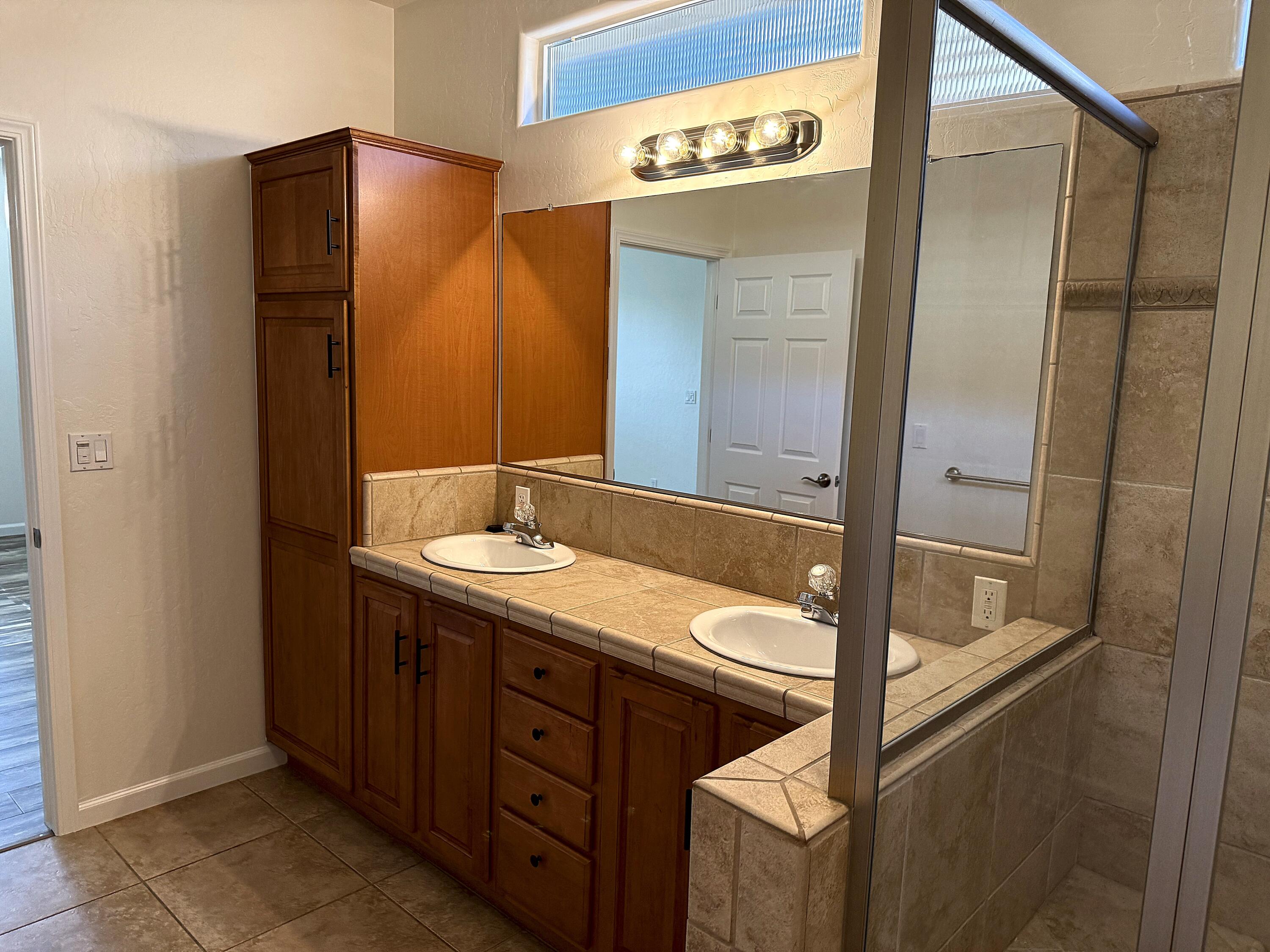 328 S Holland, Visalia, CA 93292