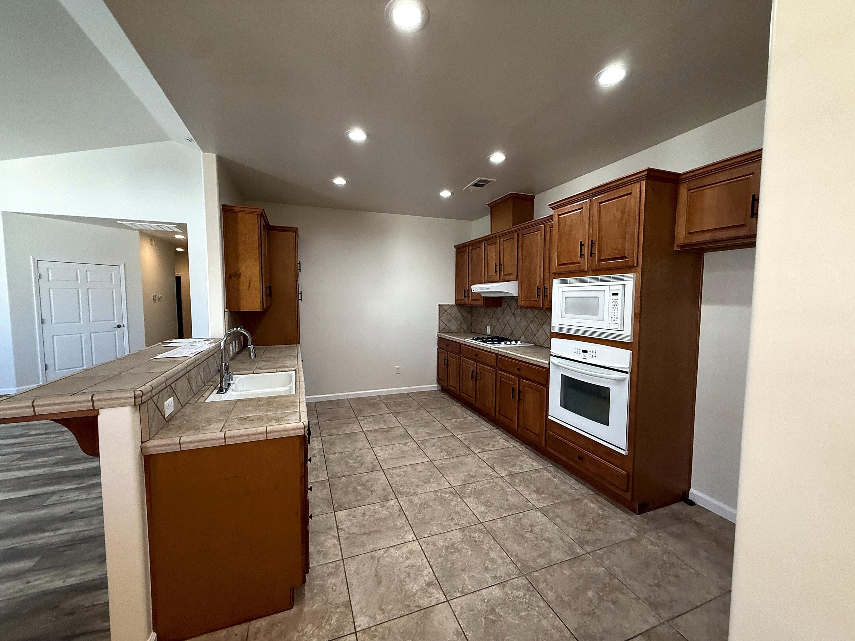 328 S Holland, Visalia, CA 93292