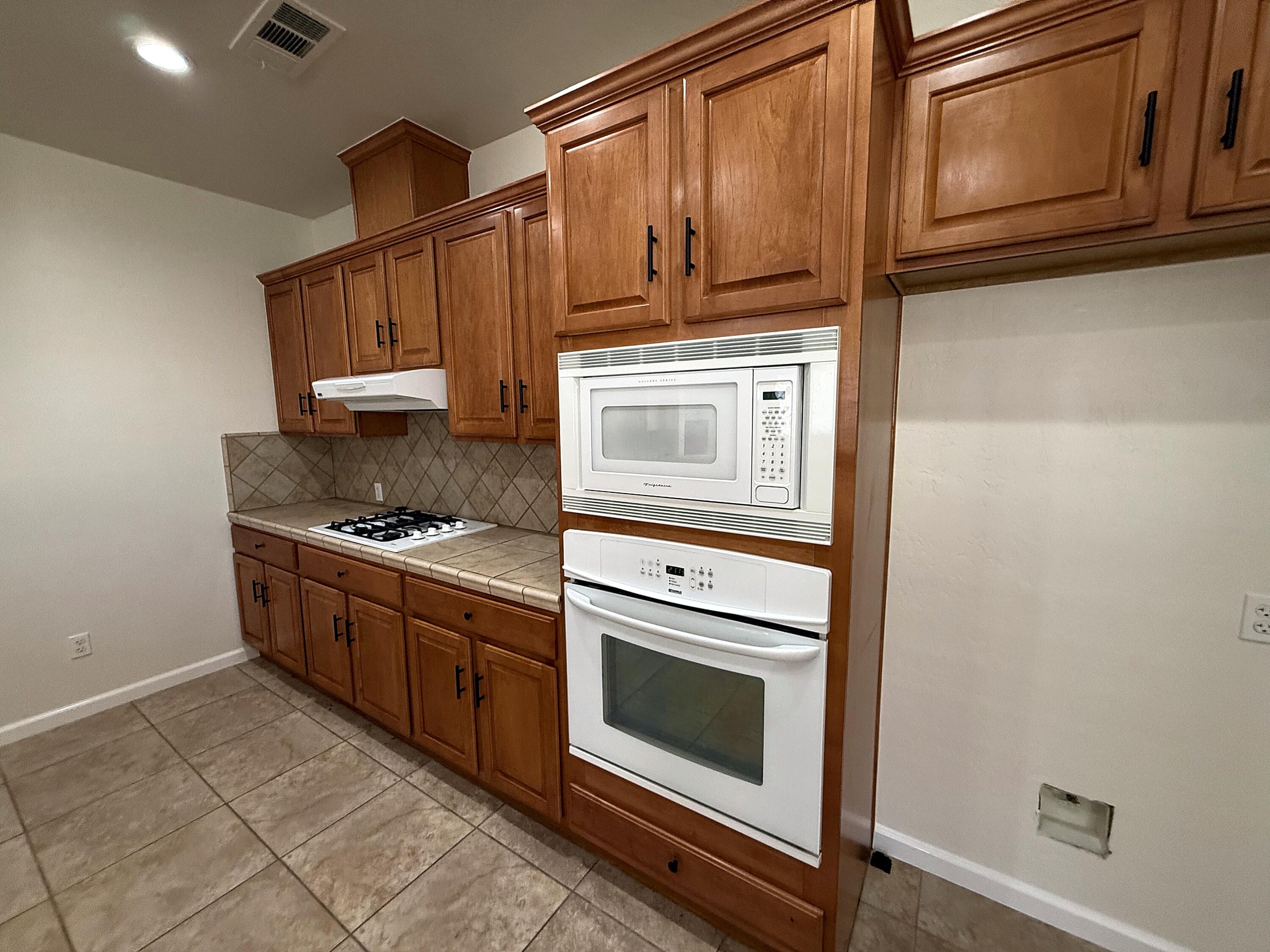 328 S Holland, Visalia, CA 93292