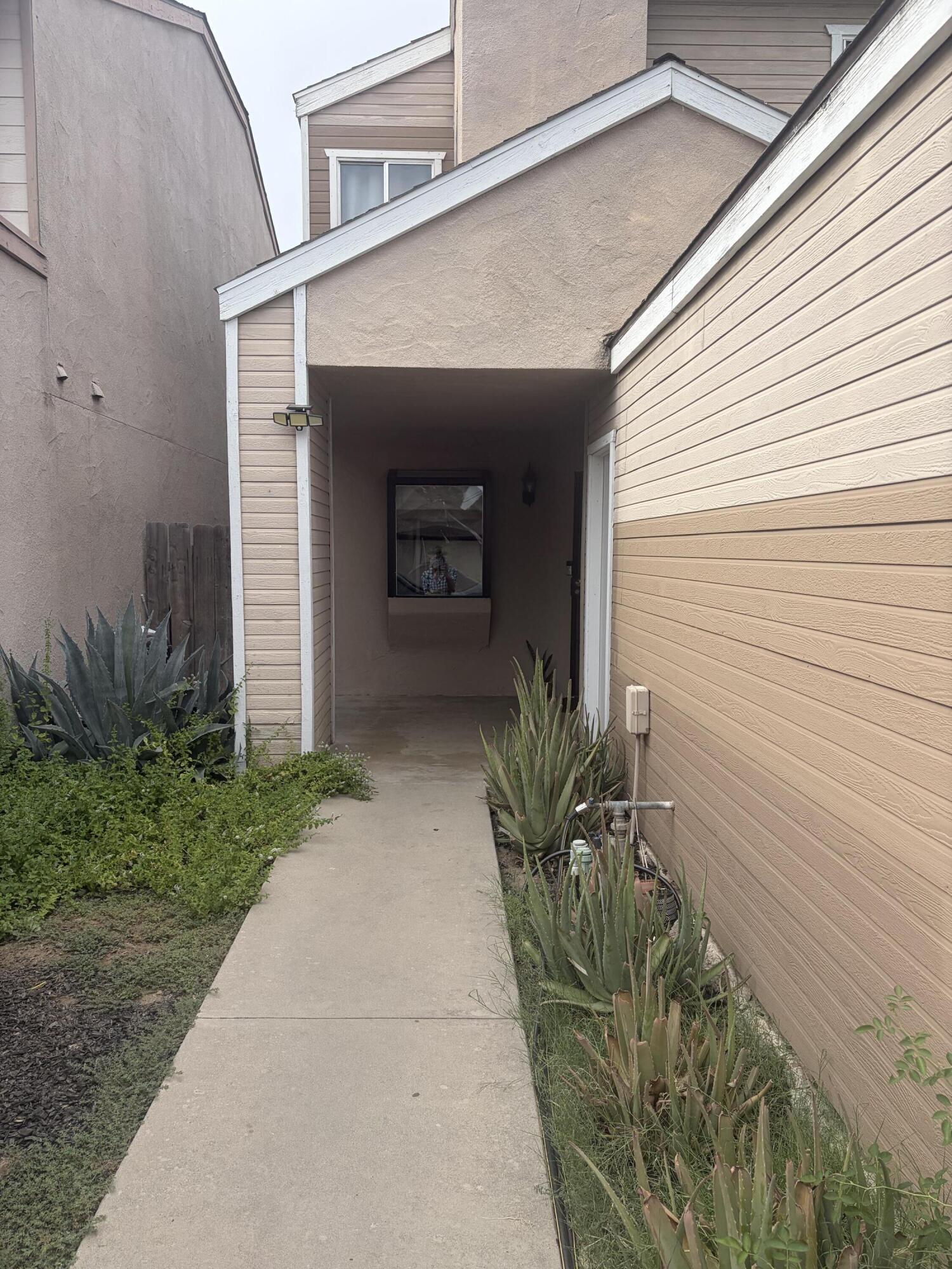 3634 W Terrace Ave, Fresno, CA 93722