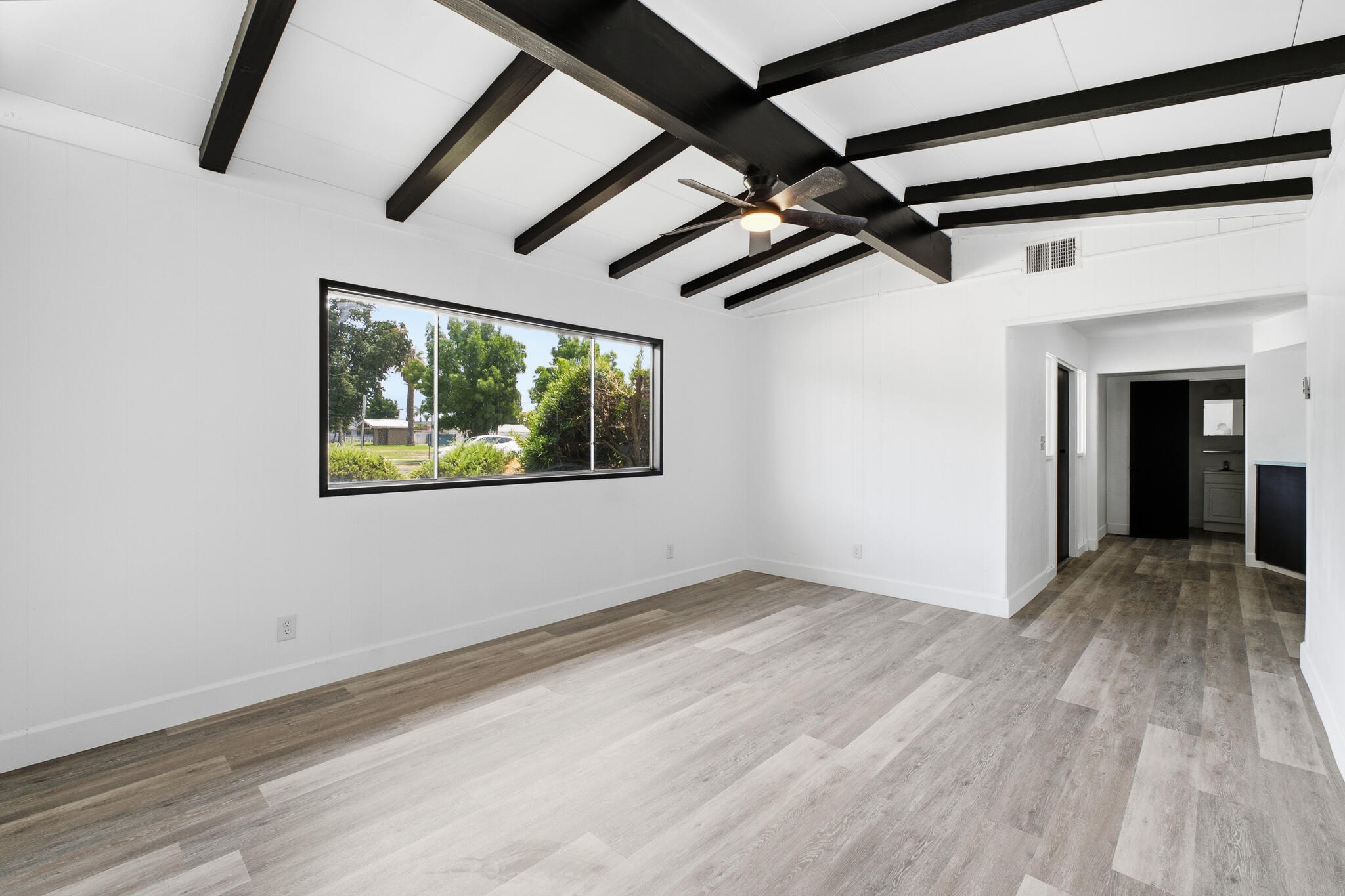 1012 Hale Ave, Corcoran, CA 93212