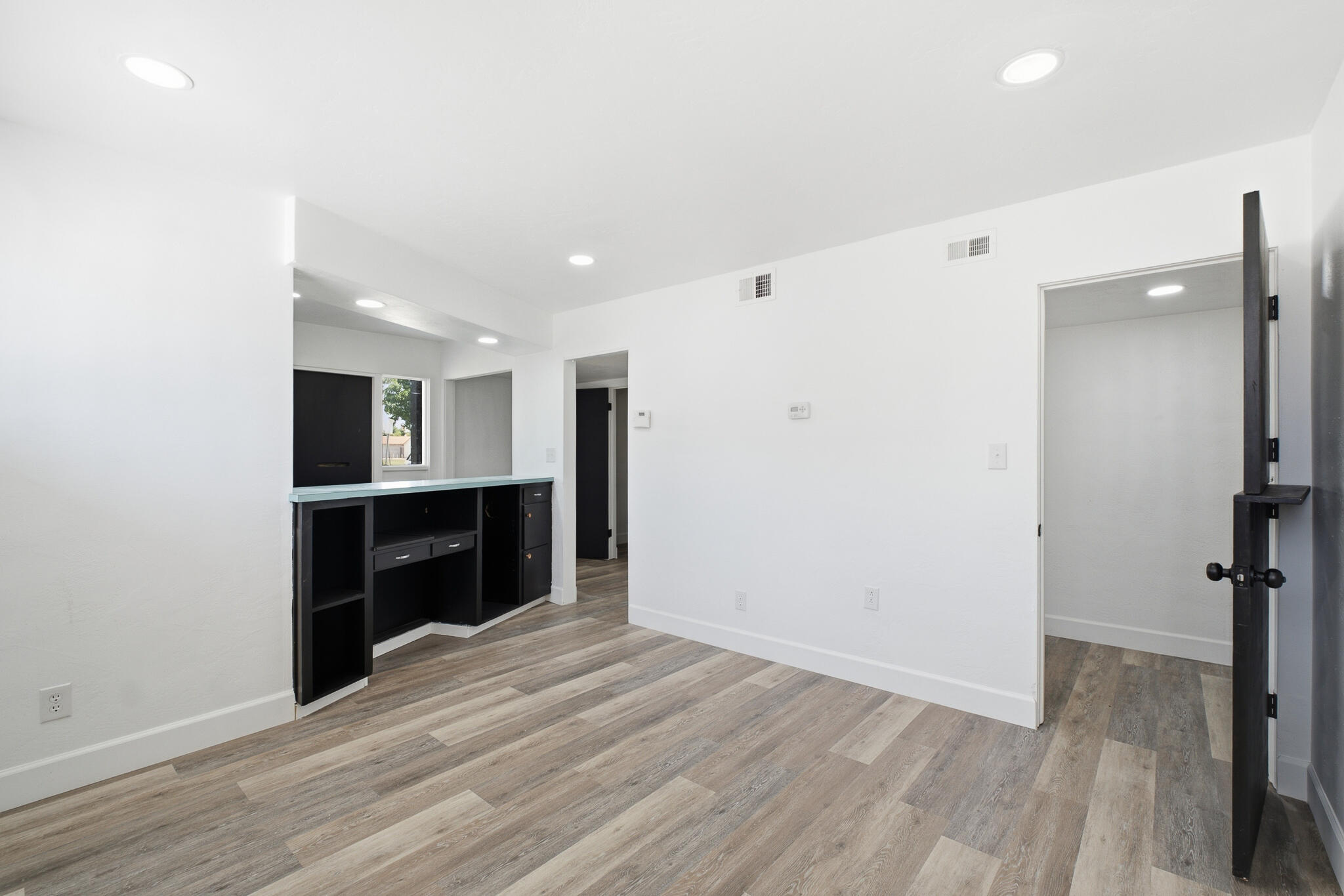 1012 Hale Ave, Corcoran, CA 93212
