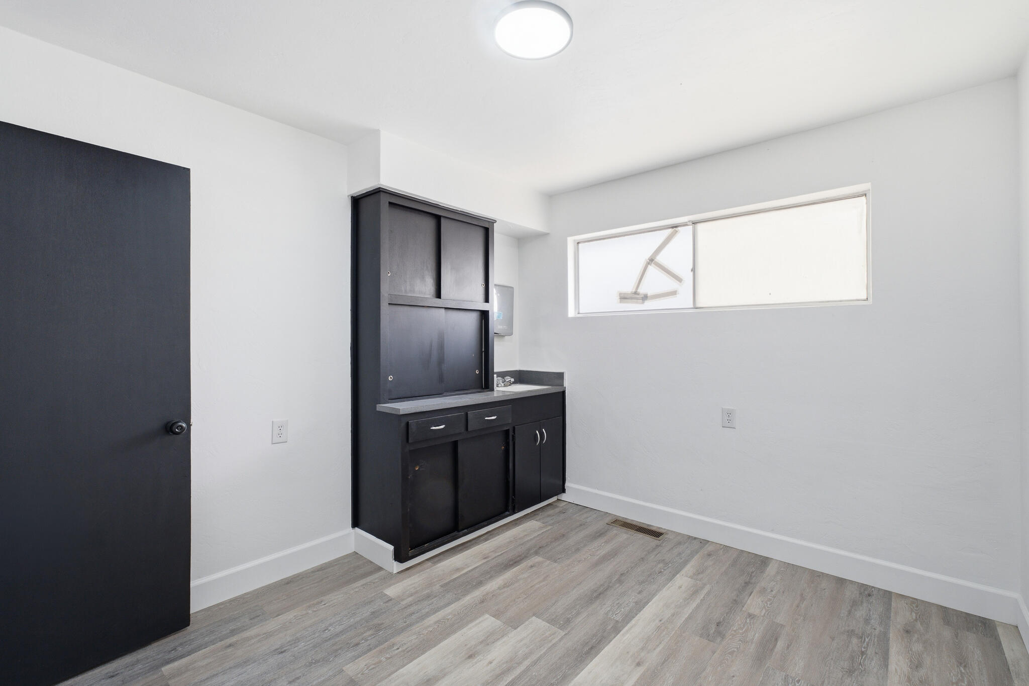 1012 Hale Ave, Corcoran, CA 93212