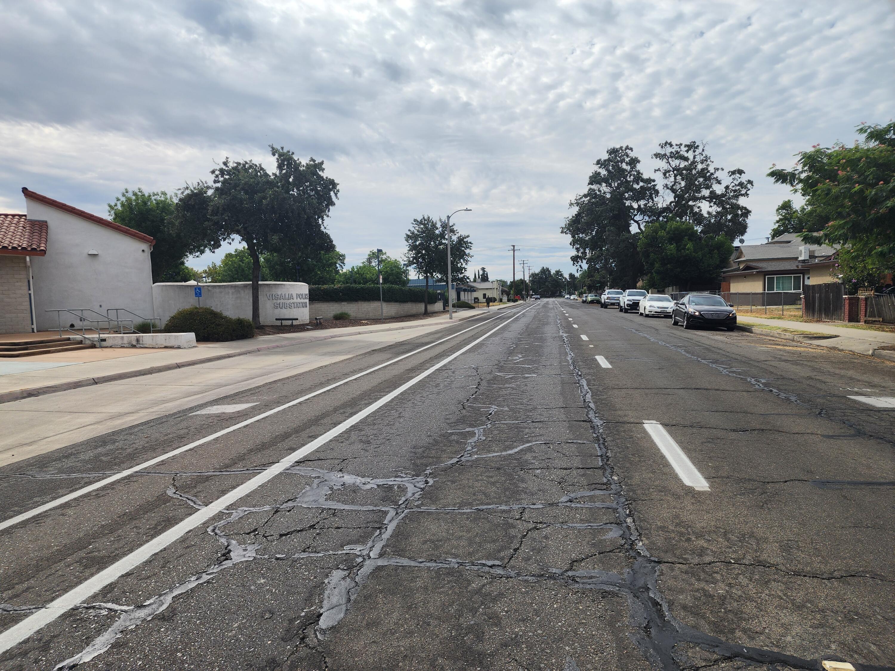 223 NW 3rd Ave, Visalia, CA 93291