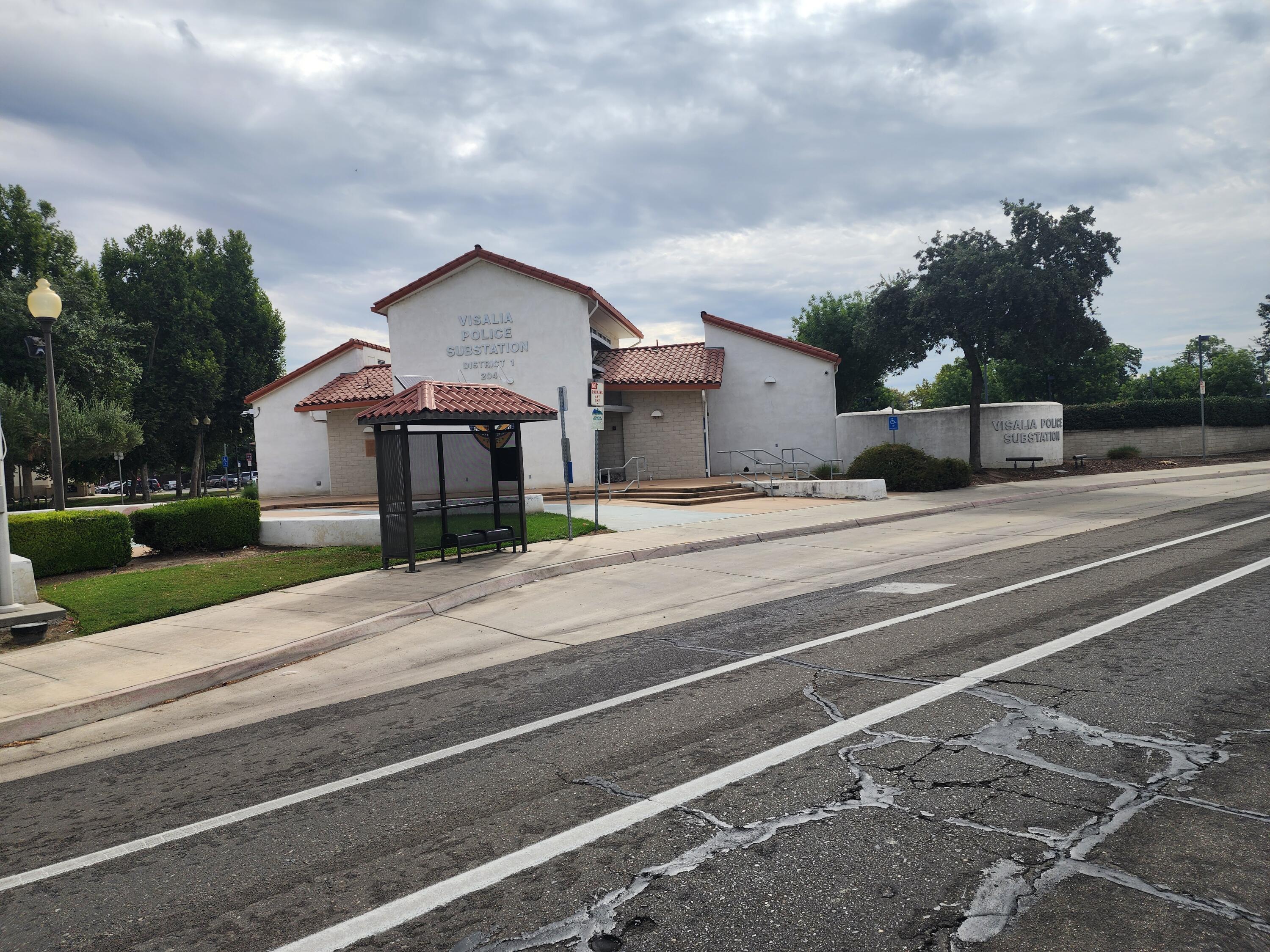 223 NW 3rd Ave, Visalia, CA 93291