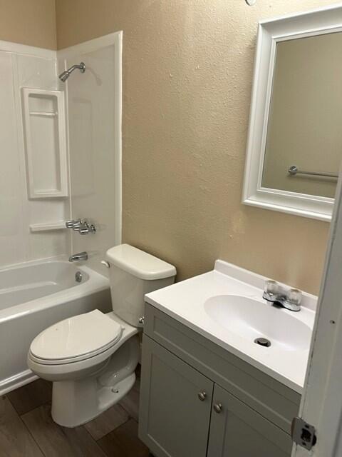 223 NW 3rd Ave, Visalia, CA 93291