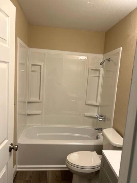 223 NW 3rd Ave, Visalia, CA 93291