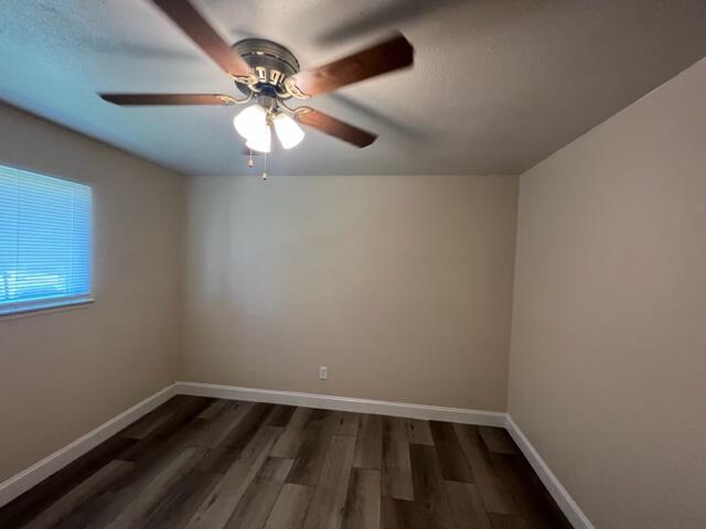 223 NW 3rd Ave, Visalia, CA 93291