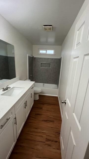 223 NW 3rd Ave, Visalia, CA 93291