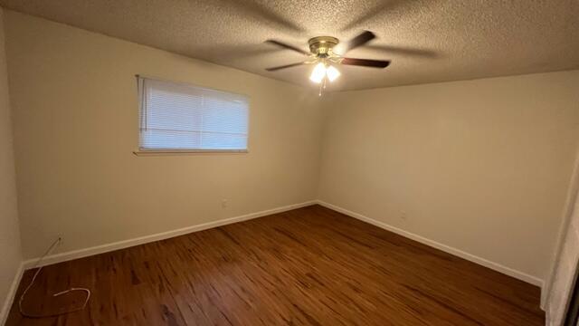 223 NW 3rd Ave, Visalia, CA 93291