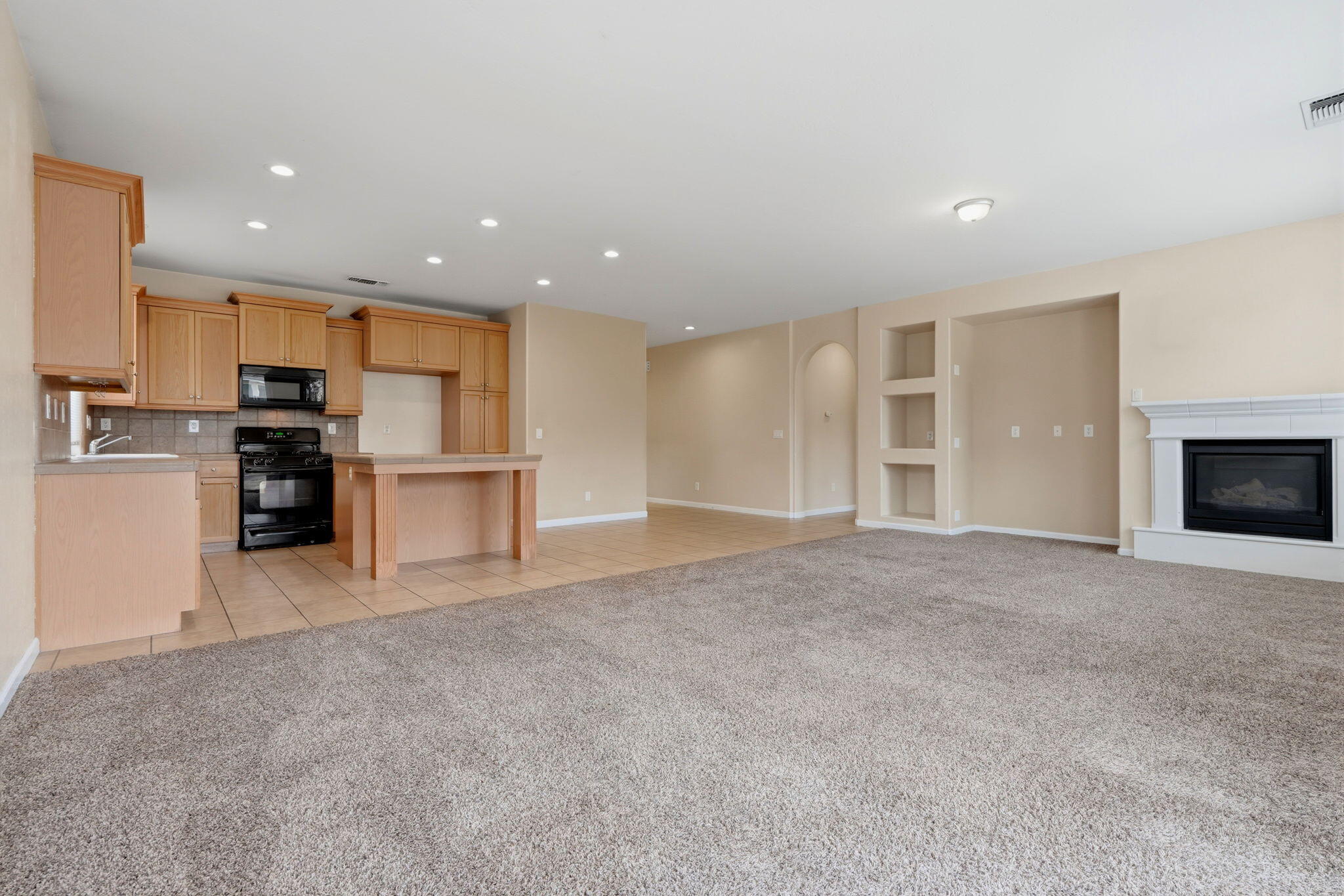 3042 W Delta Ave, Visalia, CA 93291