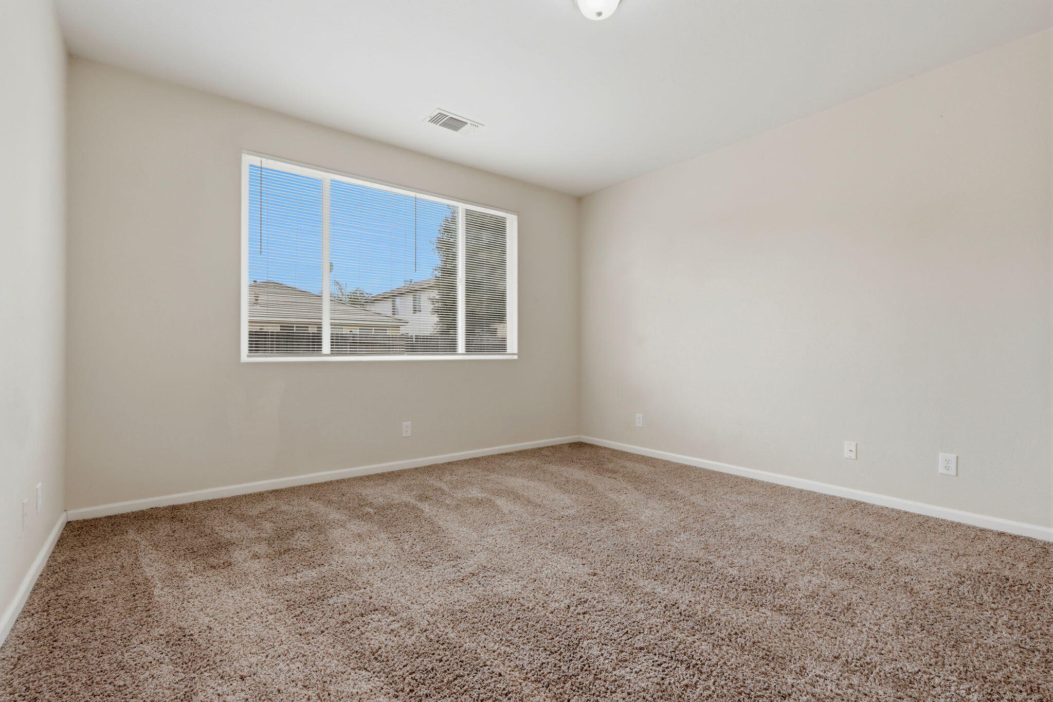 3042 W Delta Ave, Visalia, CA 93291
