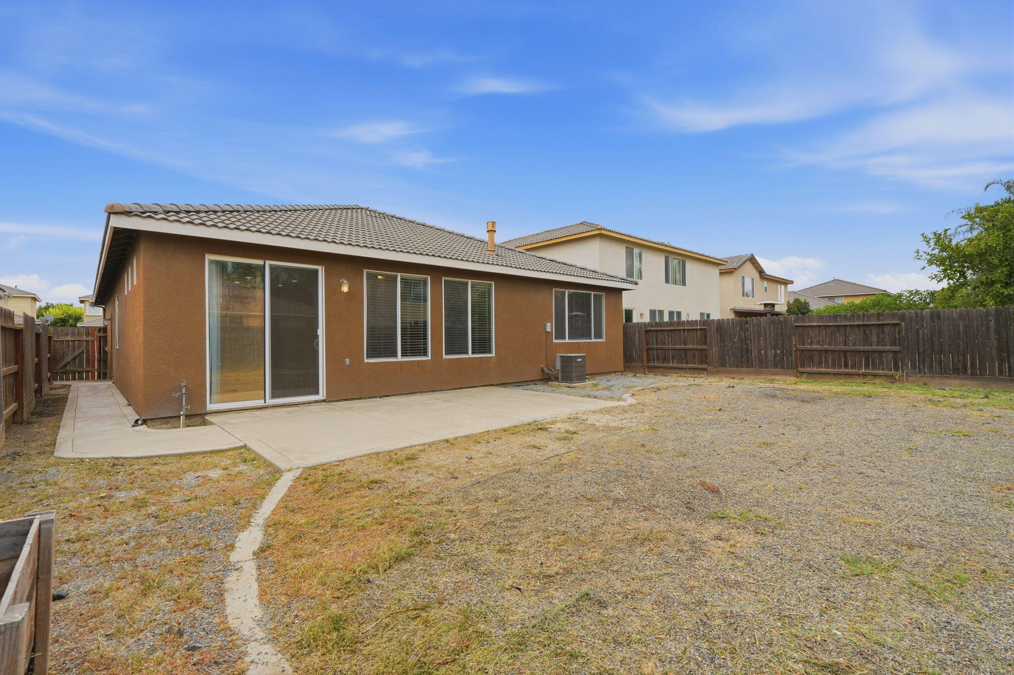 3042 W Delta Ave, Visalia, CA 93291