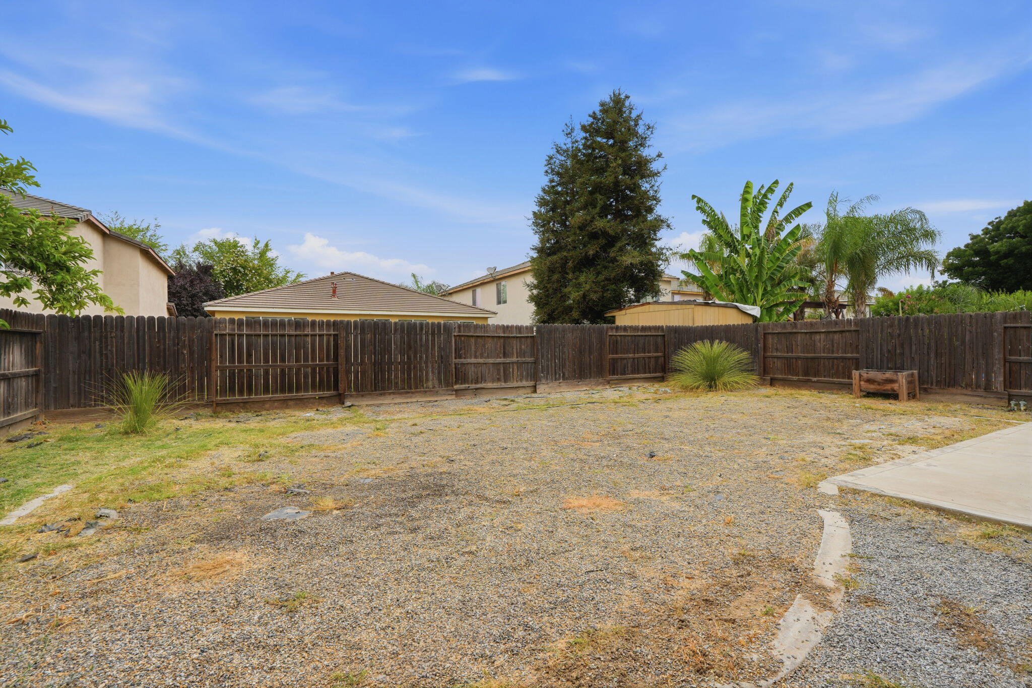 3042 W Delta Ave, Visalia, CA 93291