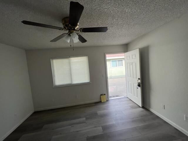 221 NW 3rd Ave, Visalia, CA 93291