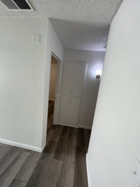 221 NW 3rd Ave, Visalia, CA 93291